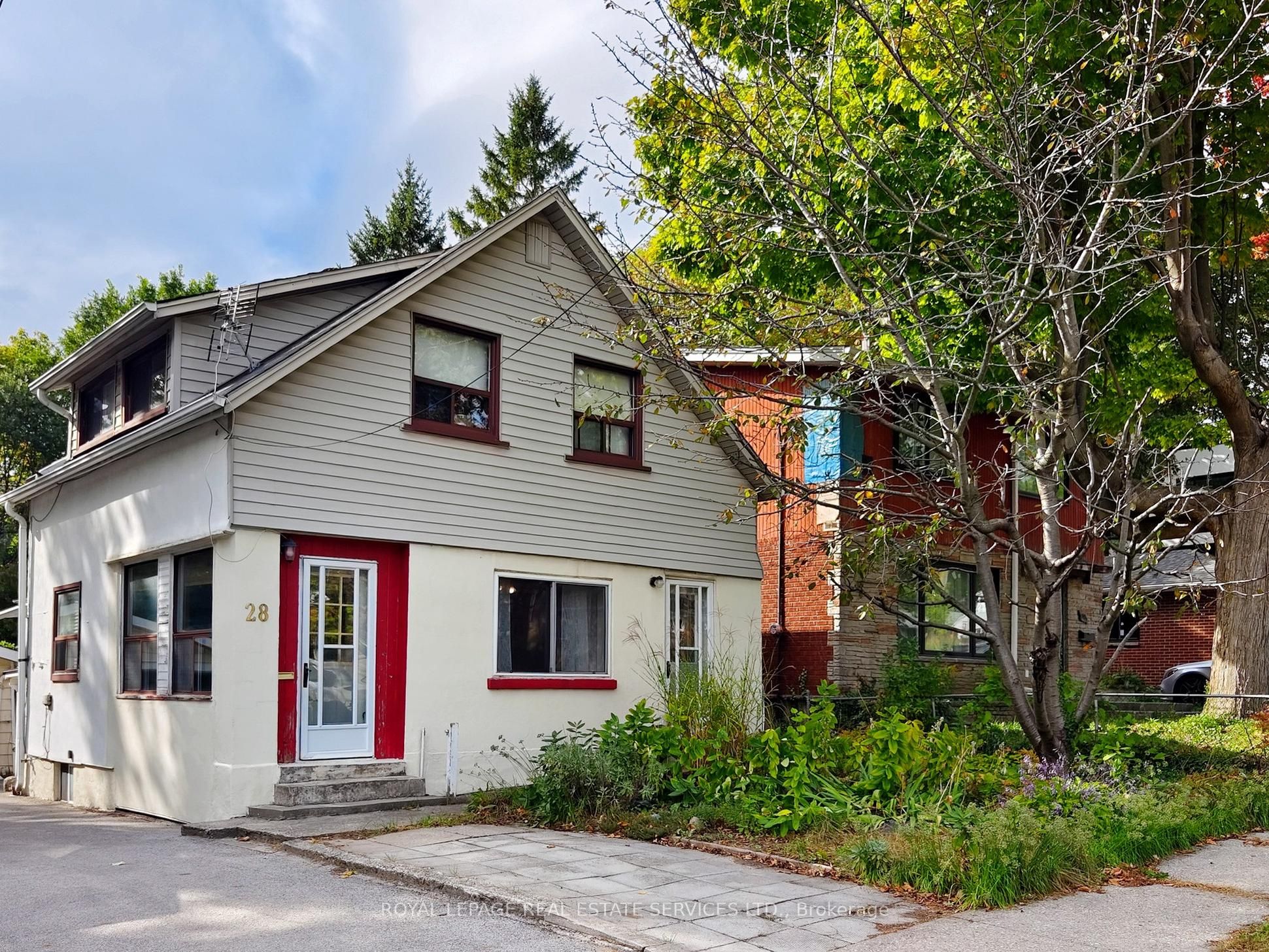 28 McIntosh Avenue