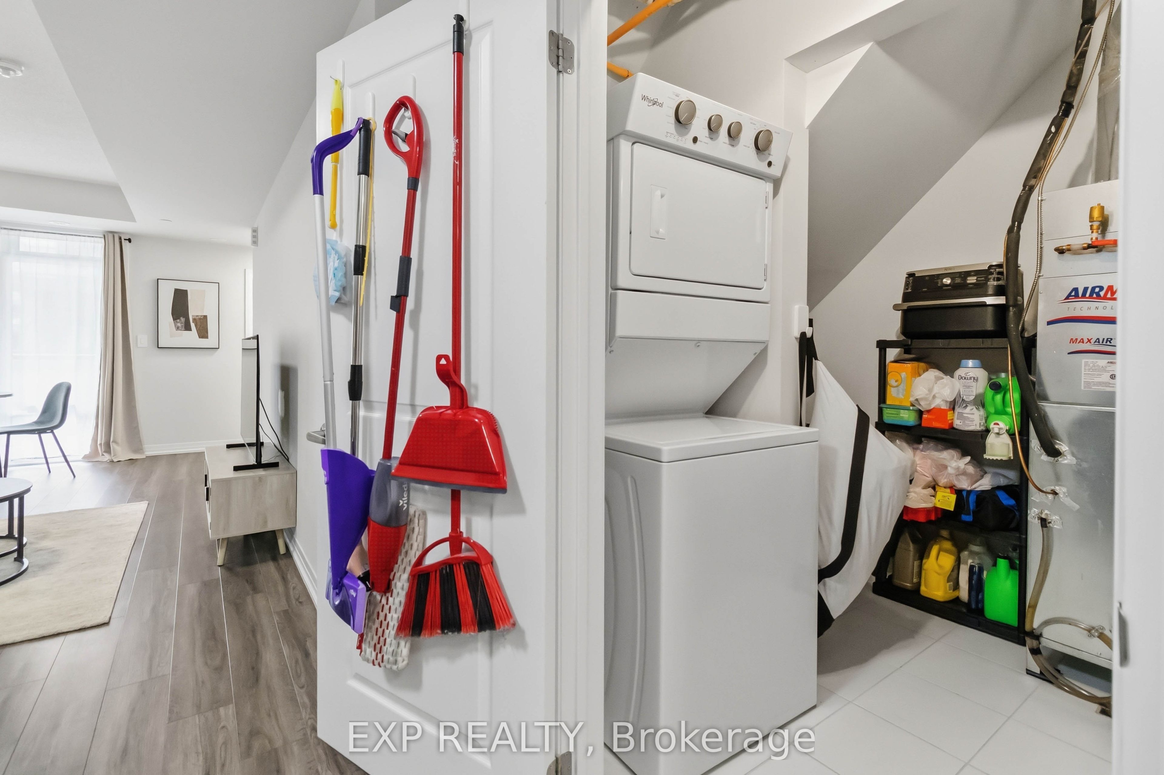 1569 Rose Way 118 Property Photo 16