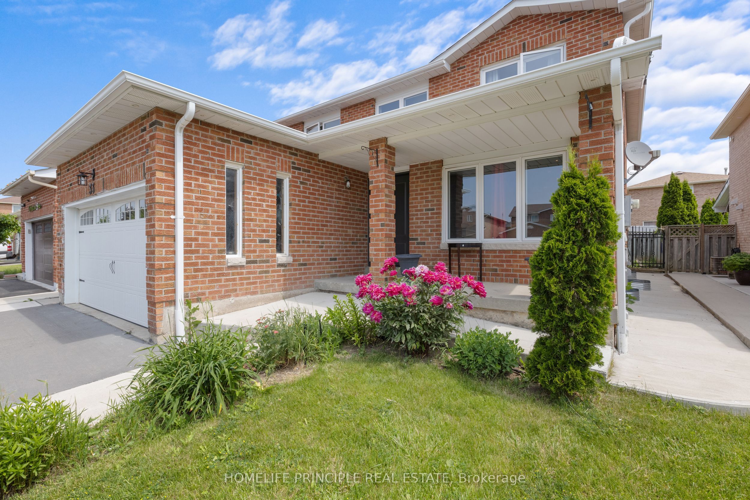 33 Muskoka Street Property Photo 6