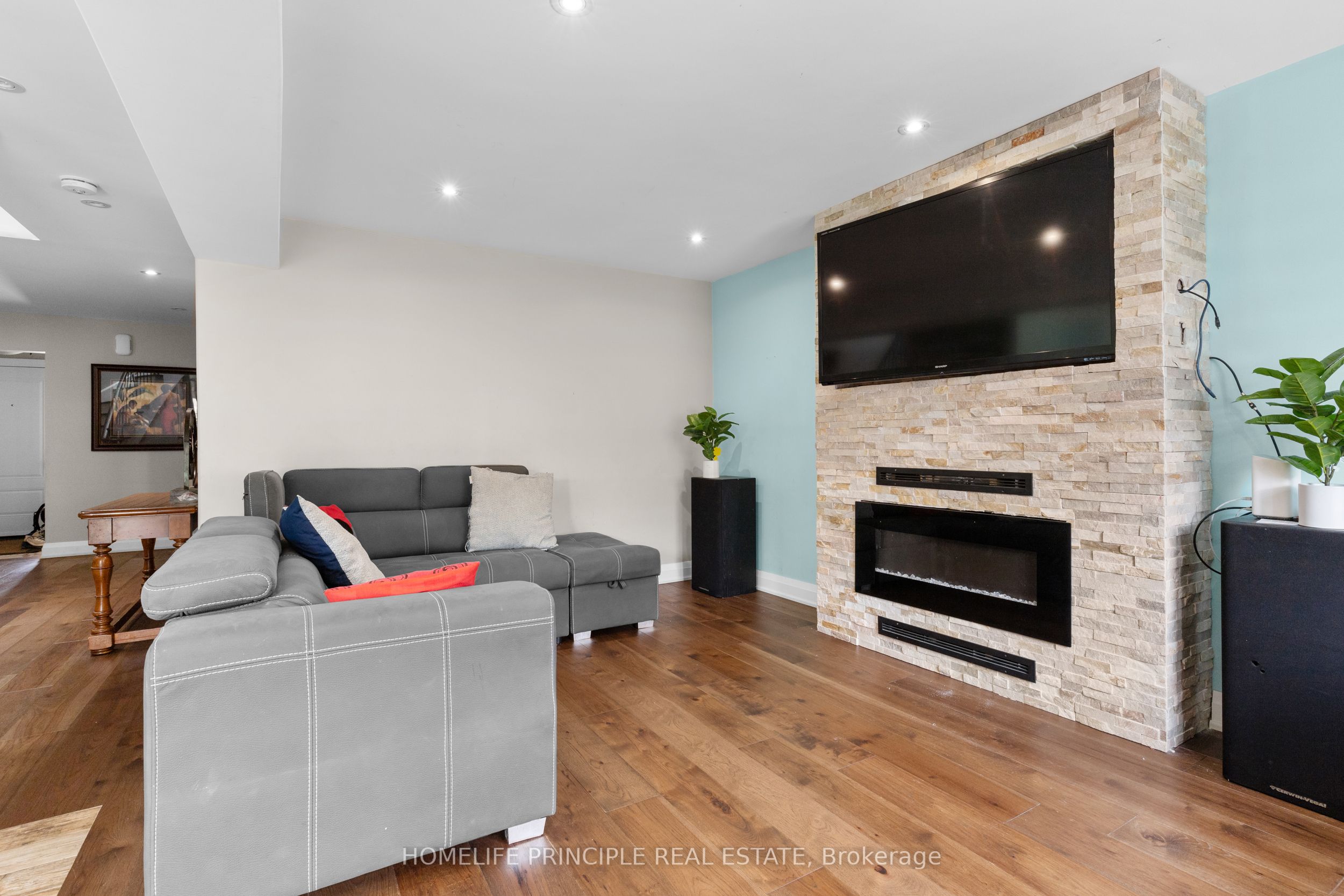 33 Muskoka Street Property Photo 12