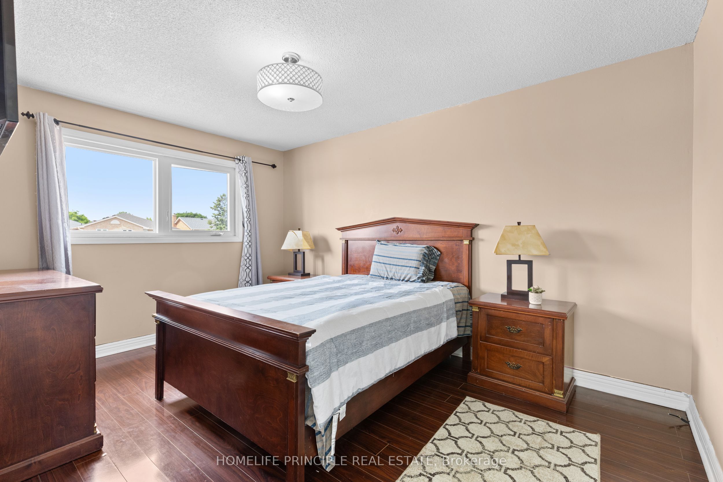 33 Muskoka Street Property Photo 23