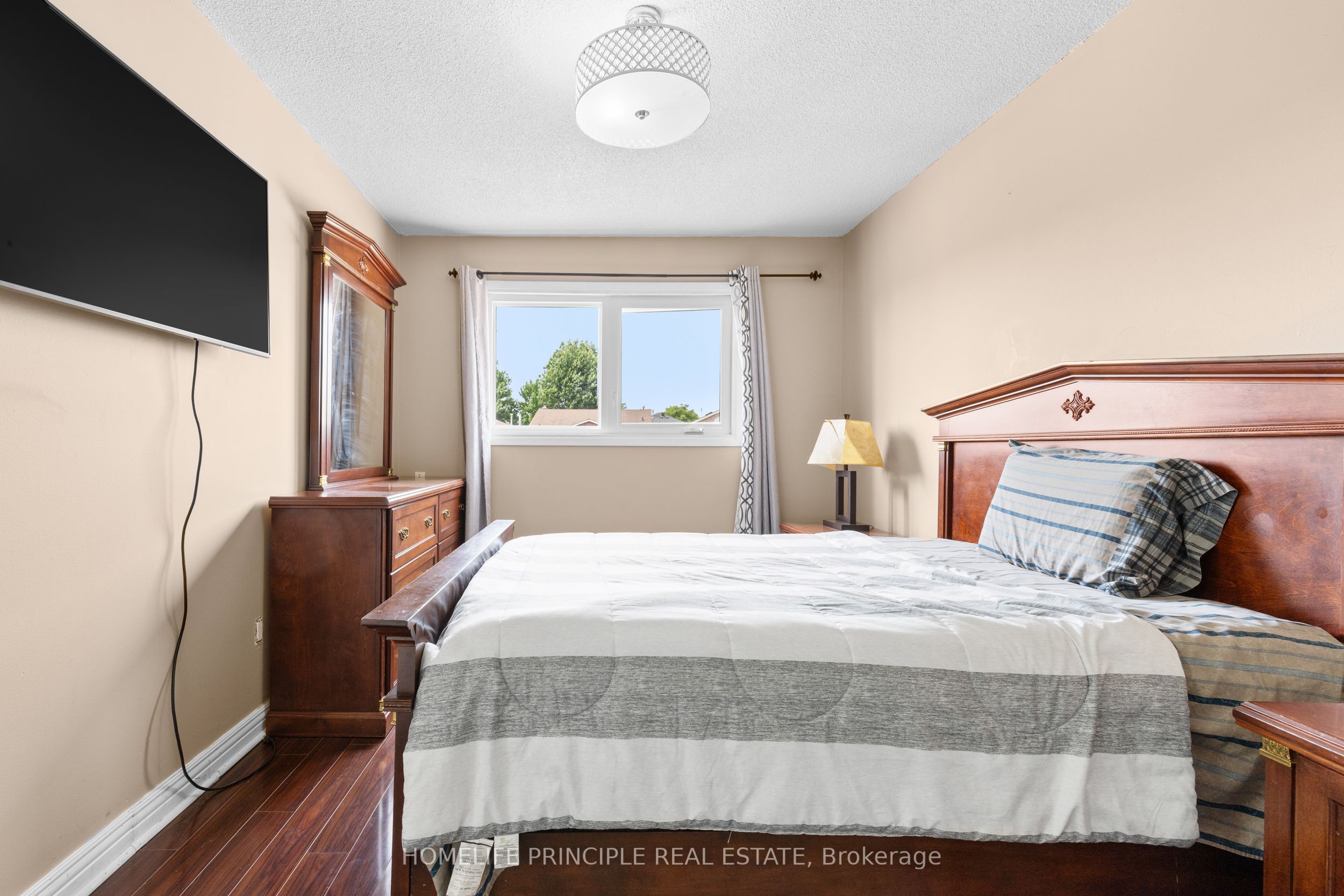 33 Muskoka Street Property Photo 24