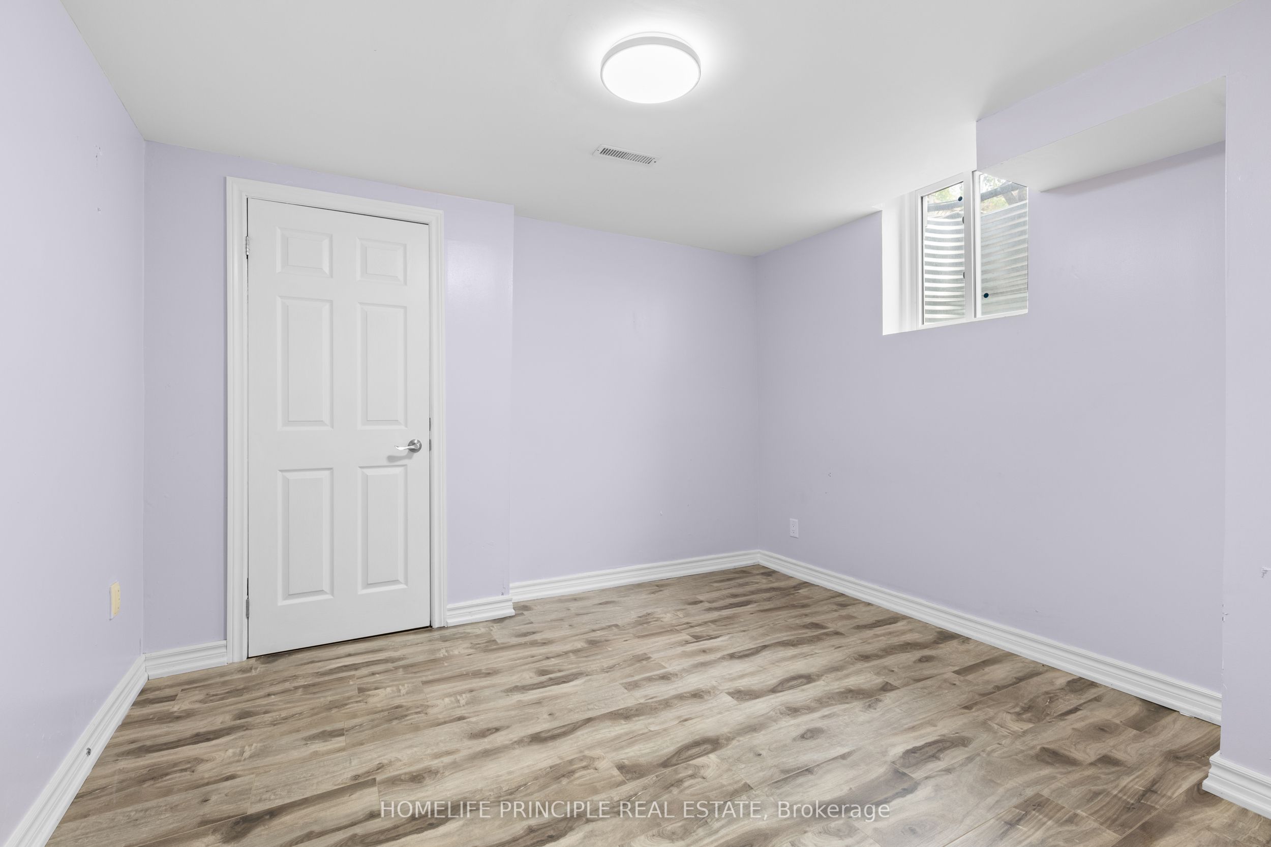 33 Muskoka Street Property Photo 37