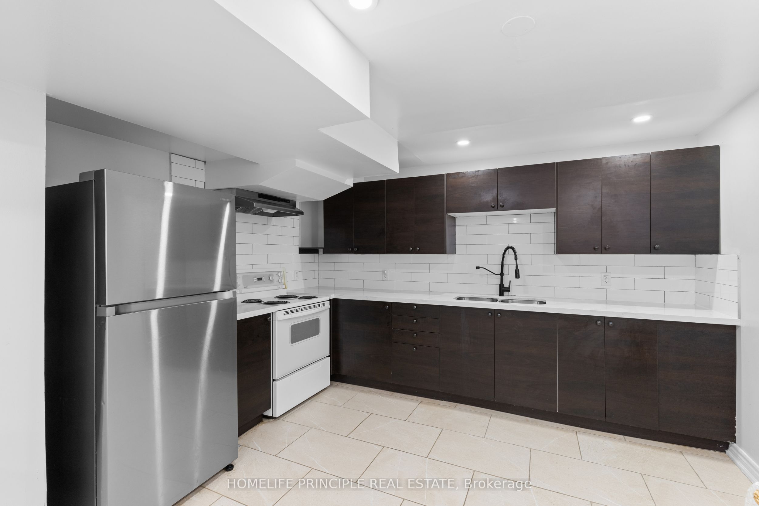 33 Muskoka Street Property Photo 39