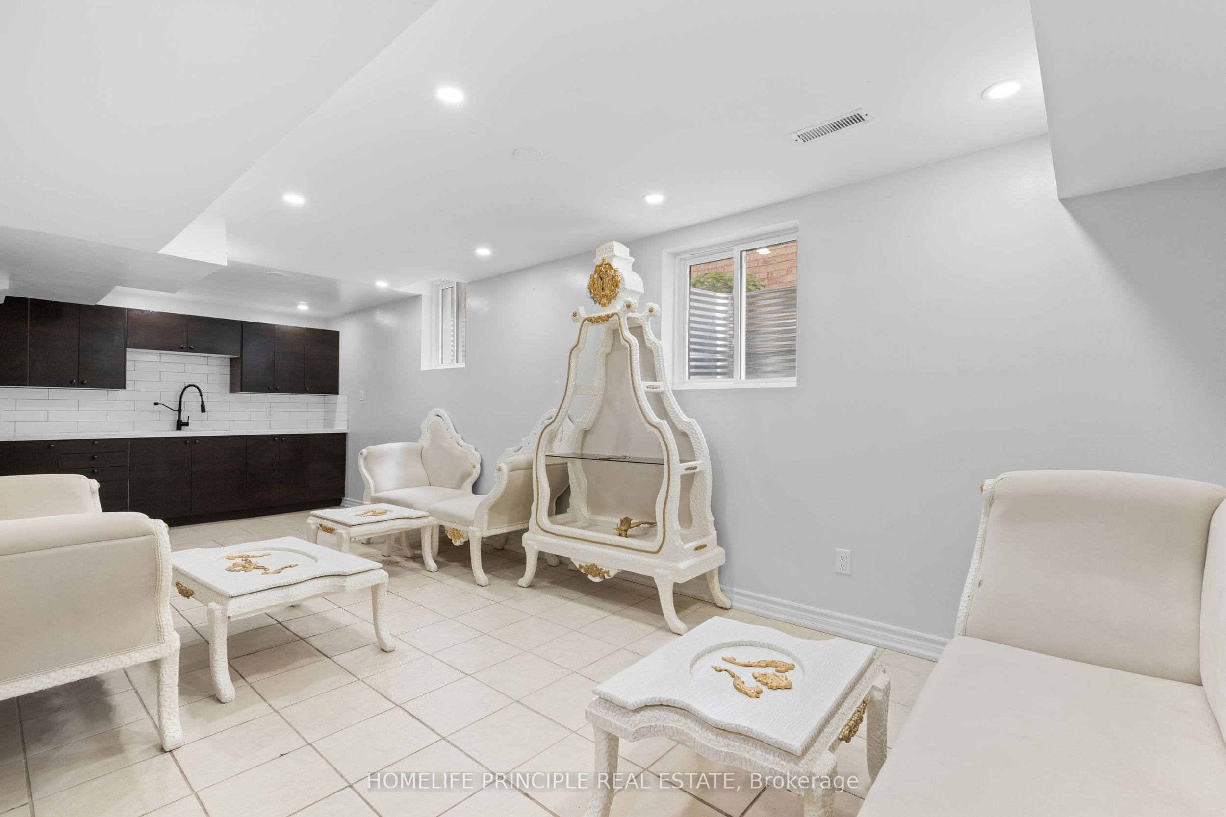 33 Muskoka Street Property Photo 40