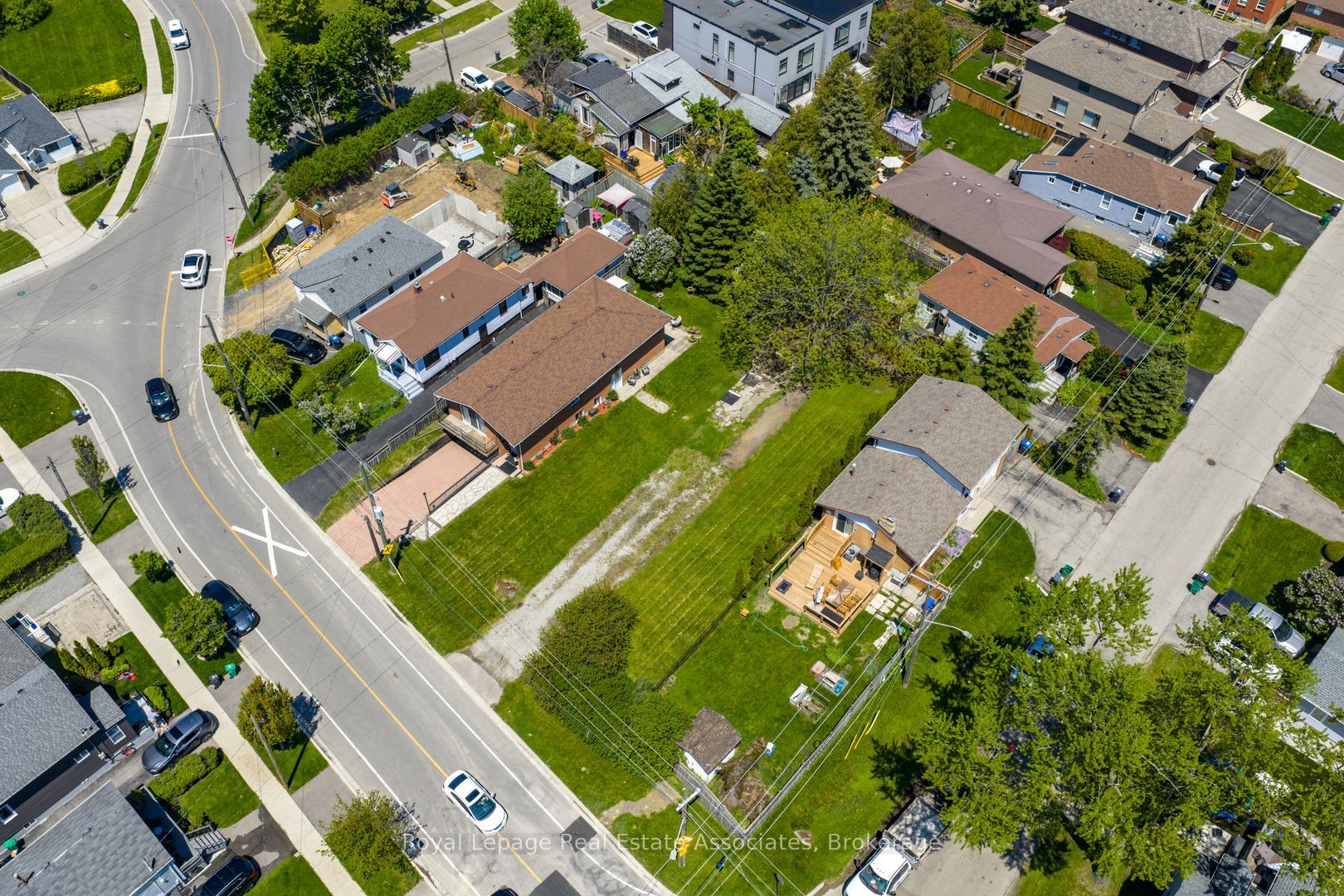 1067 Alexandra Avenue Property Photo 1