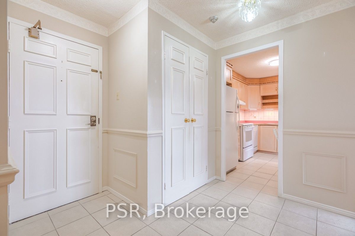 3695 Kaneff Crescent 612 Property Photo 1