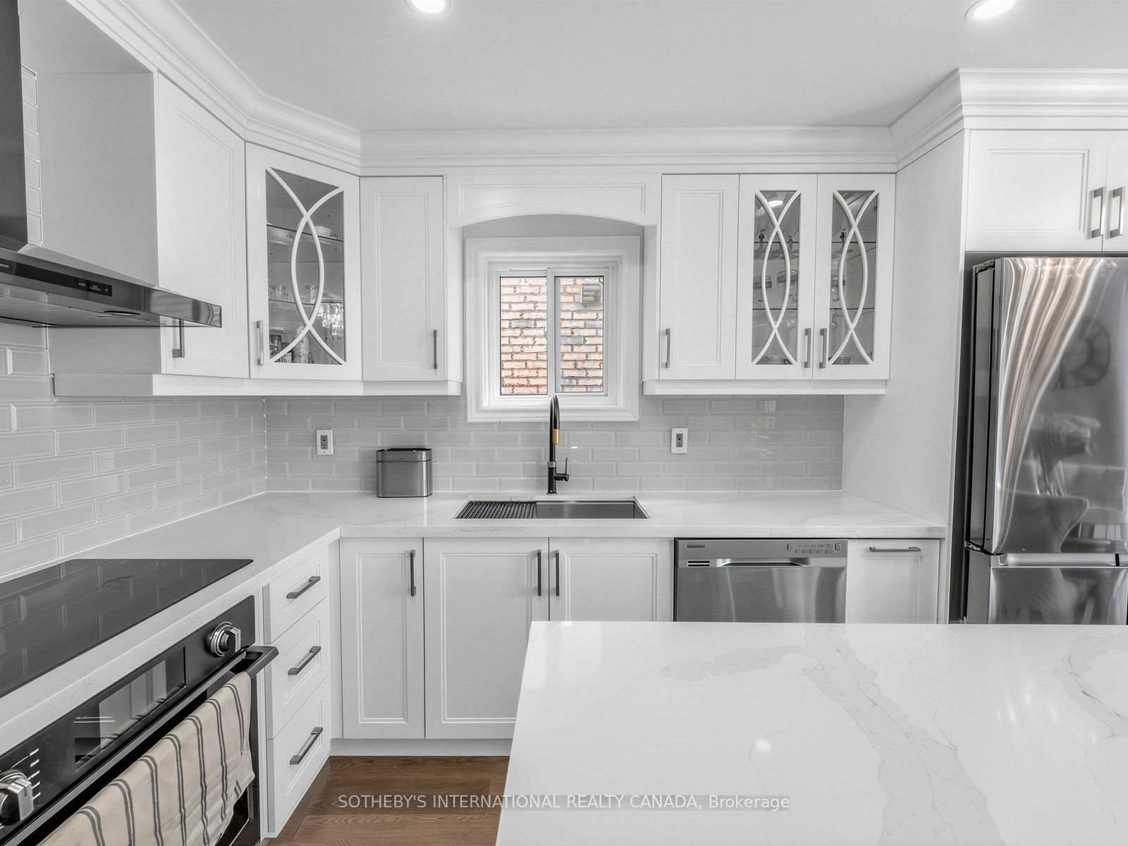 668 Driftcurrent Drive Property Photo 18