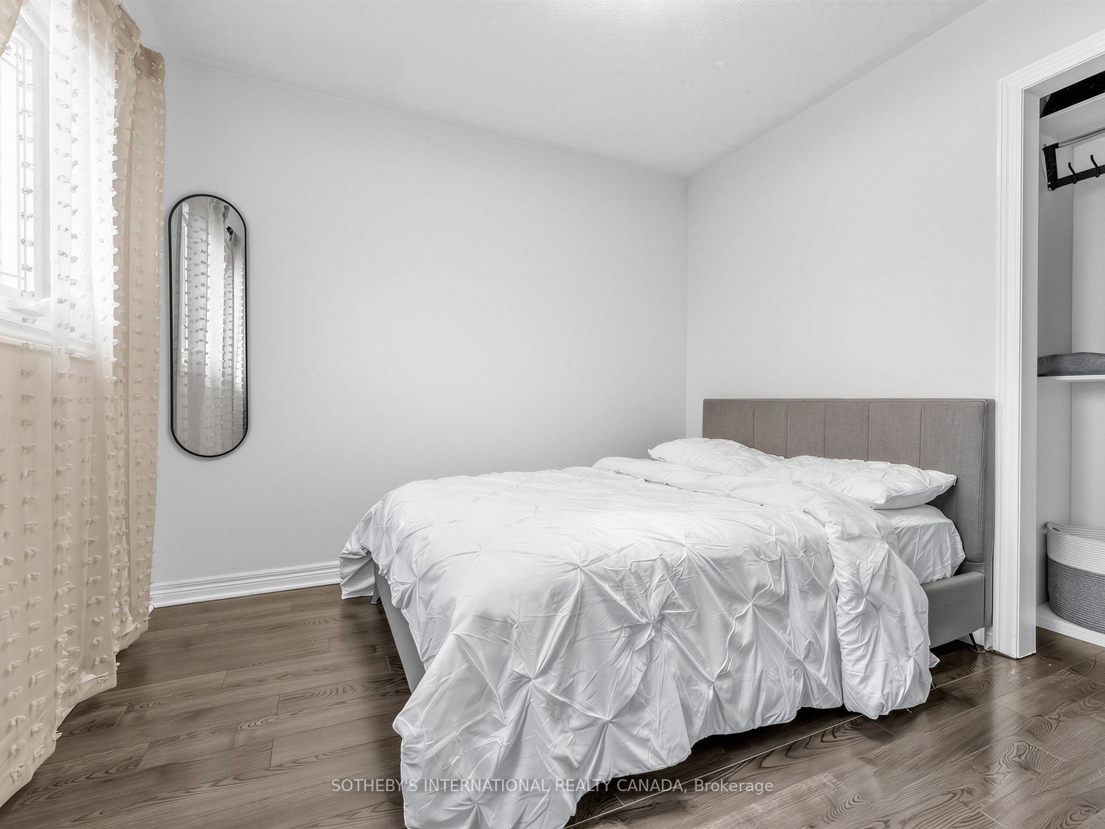 668 Driftcurrent Drive Property Photo 34