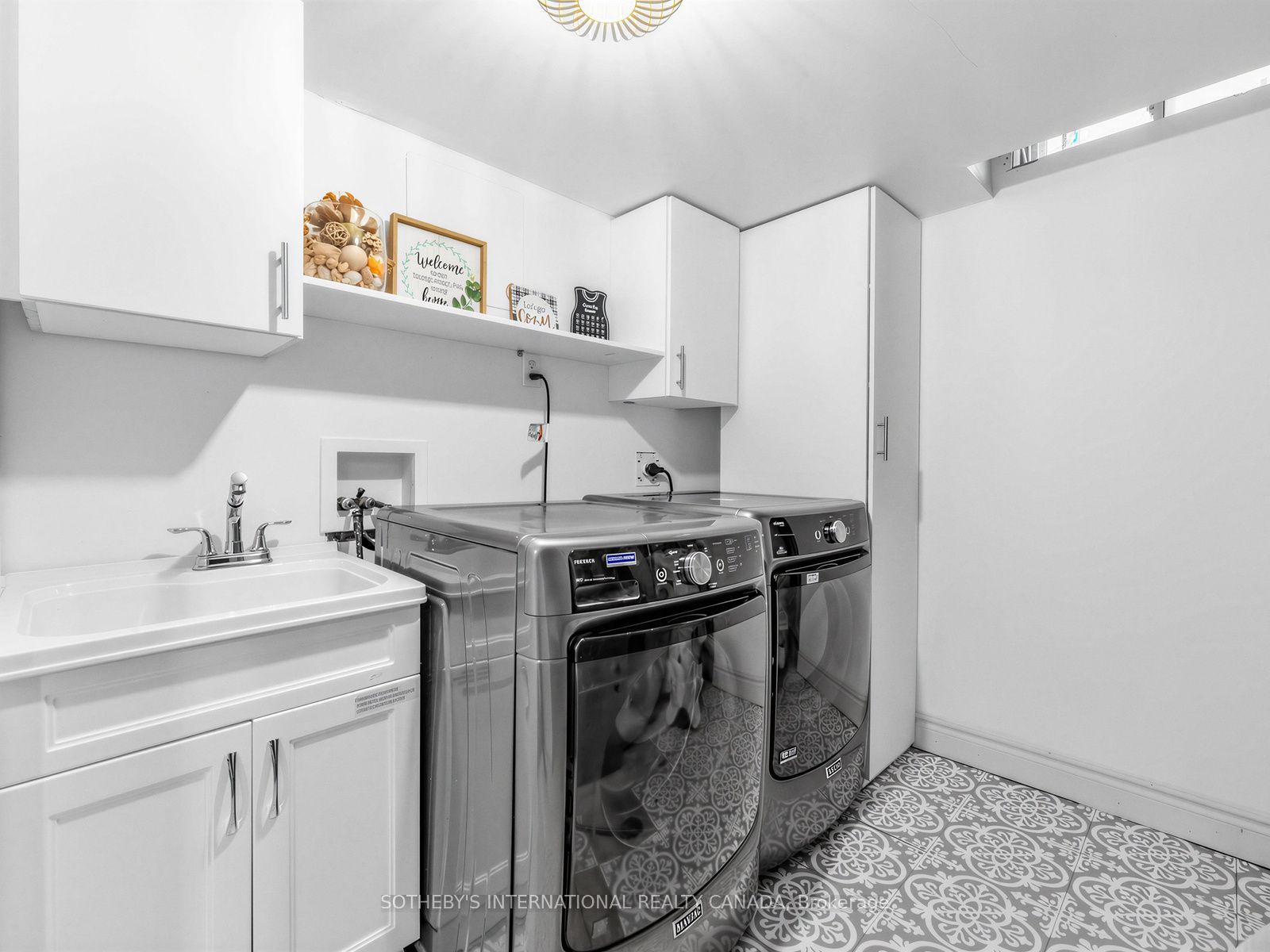 668 Driftcurrent Drive Property Photo 37