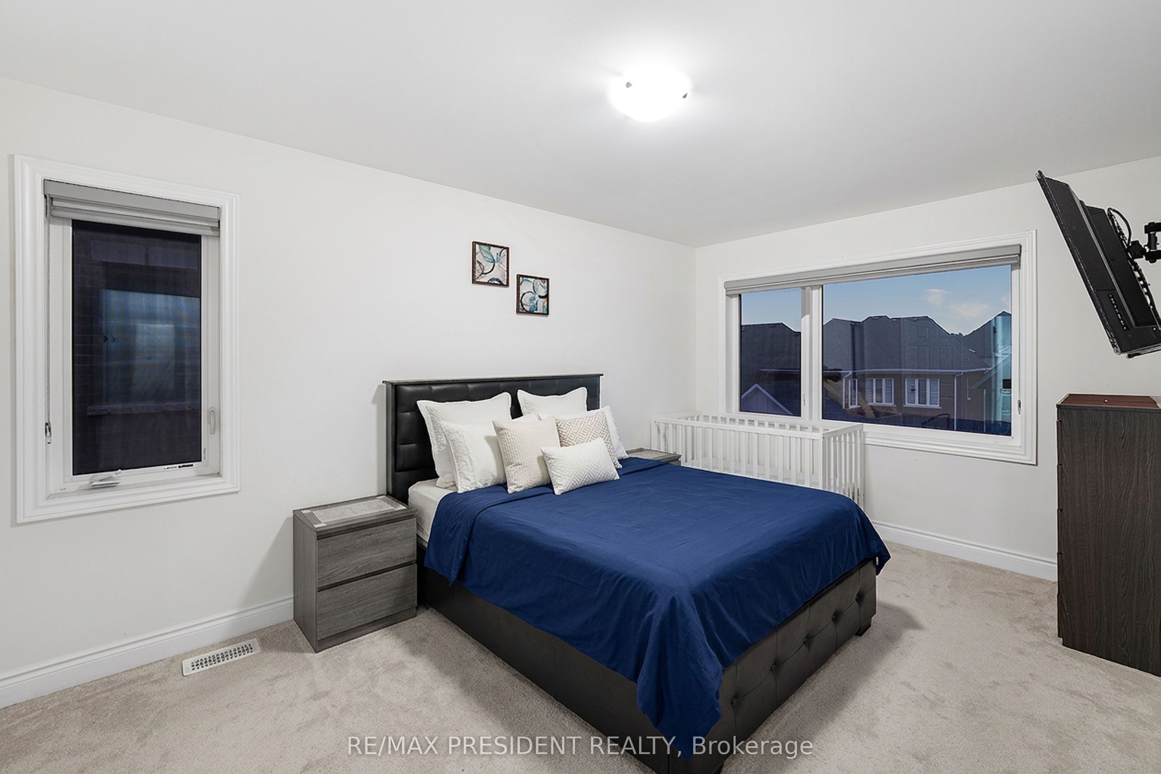 3377 Sixth Line Property Photo 9