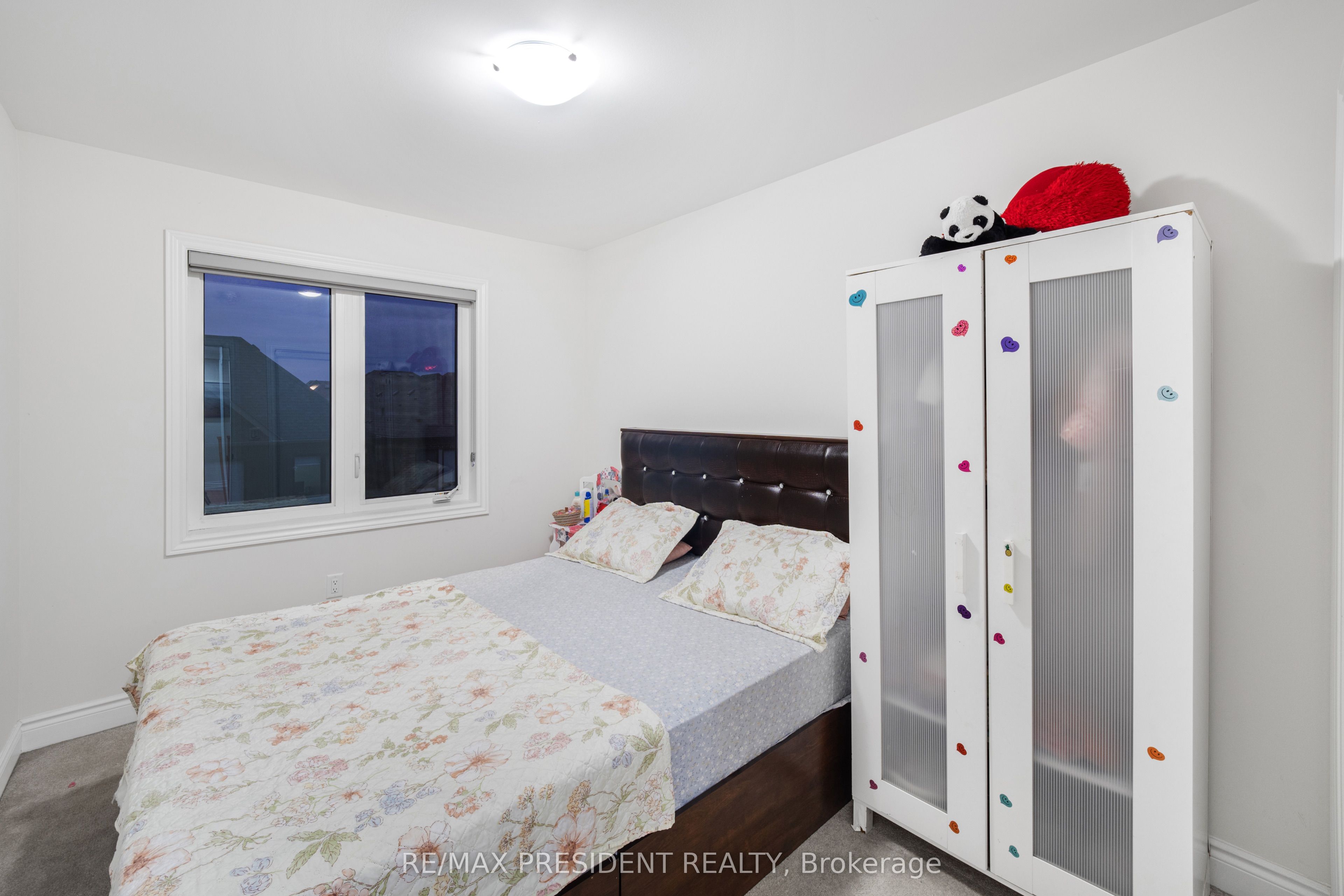 3377 Sixth Line Property Photo 10