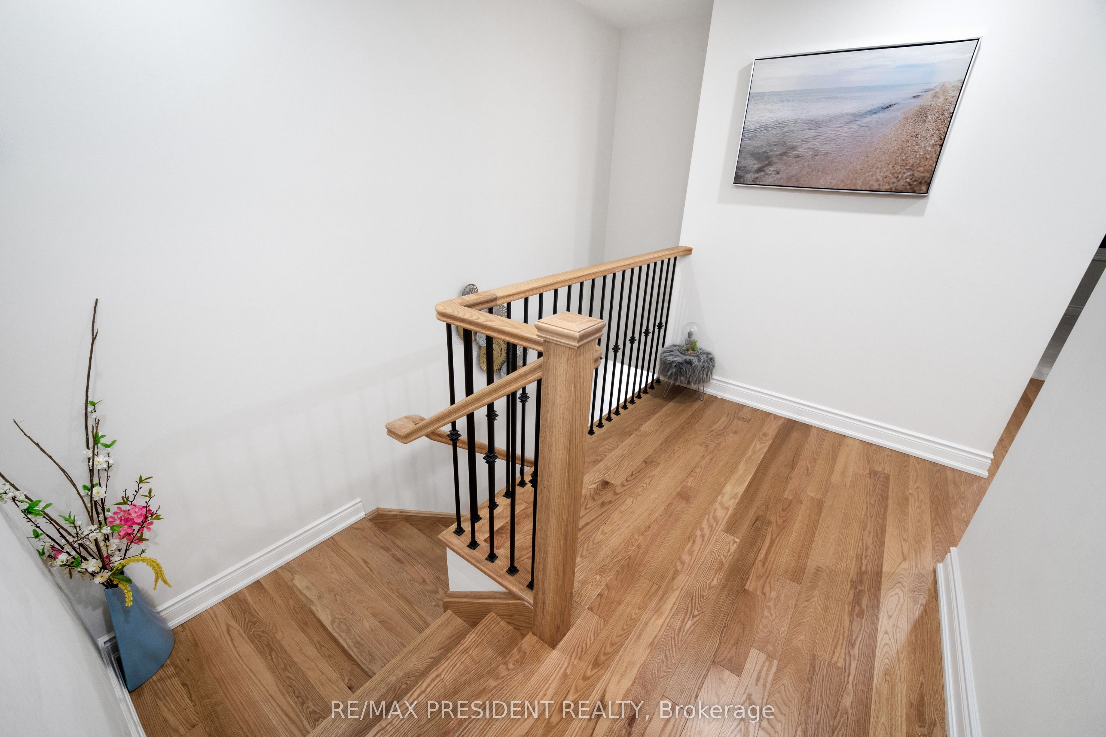 3377 Sixth Line Property Photo 12