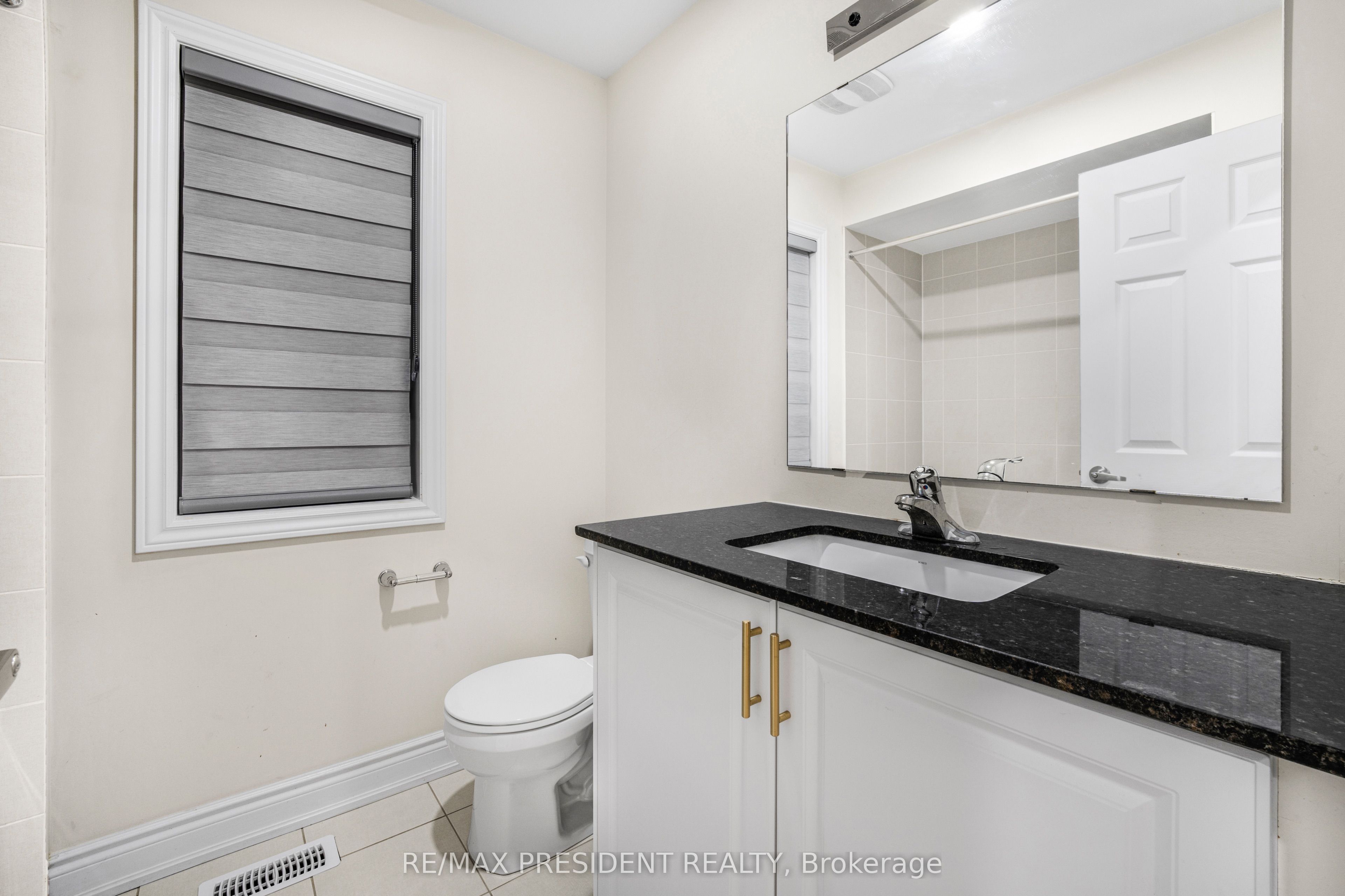 3377 Sixth Line Property Photo 14