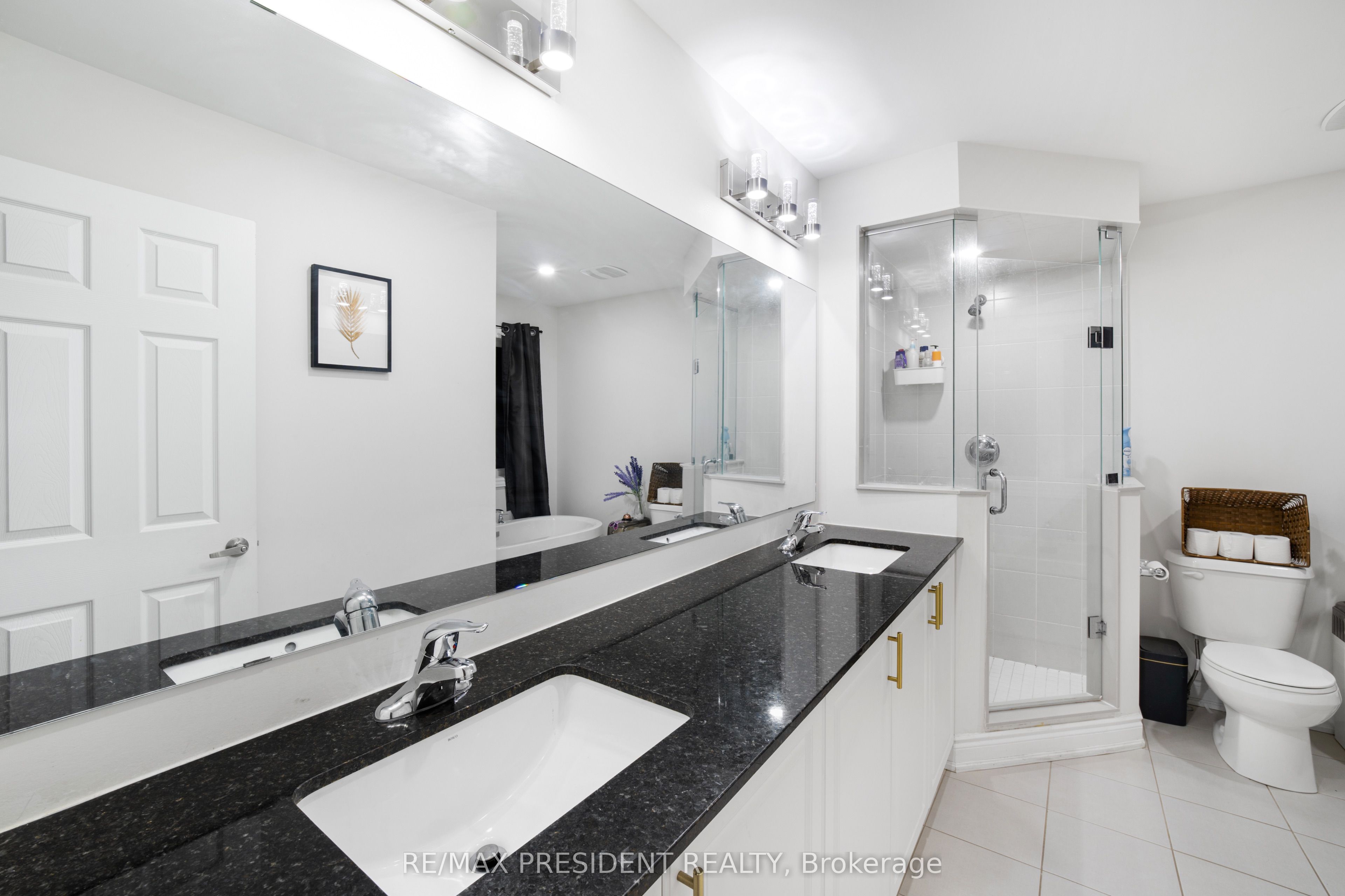3377 Sixth Line Property Photo 16