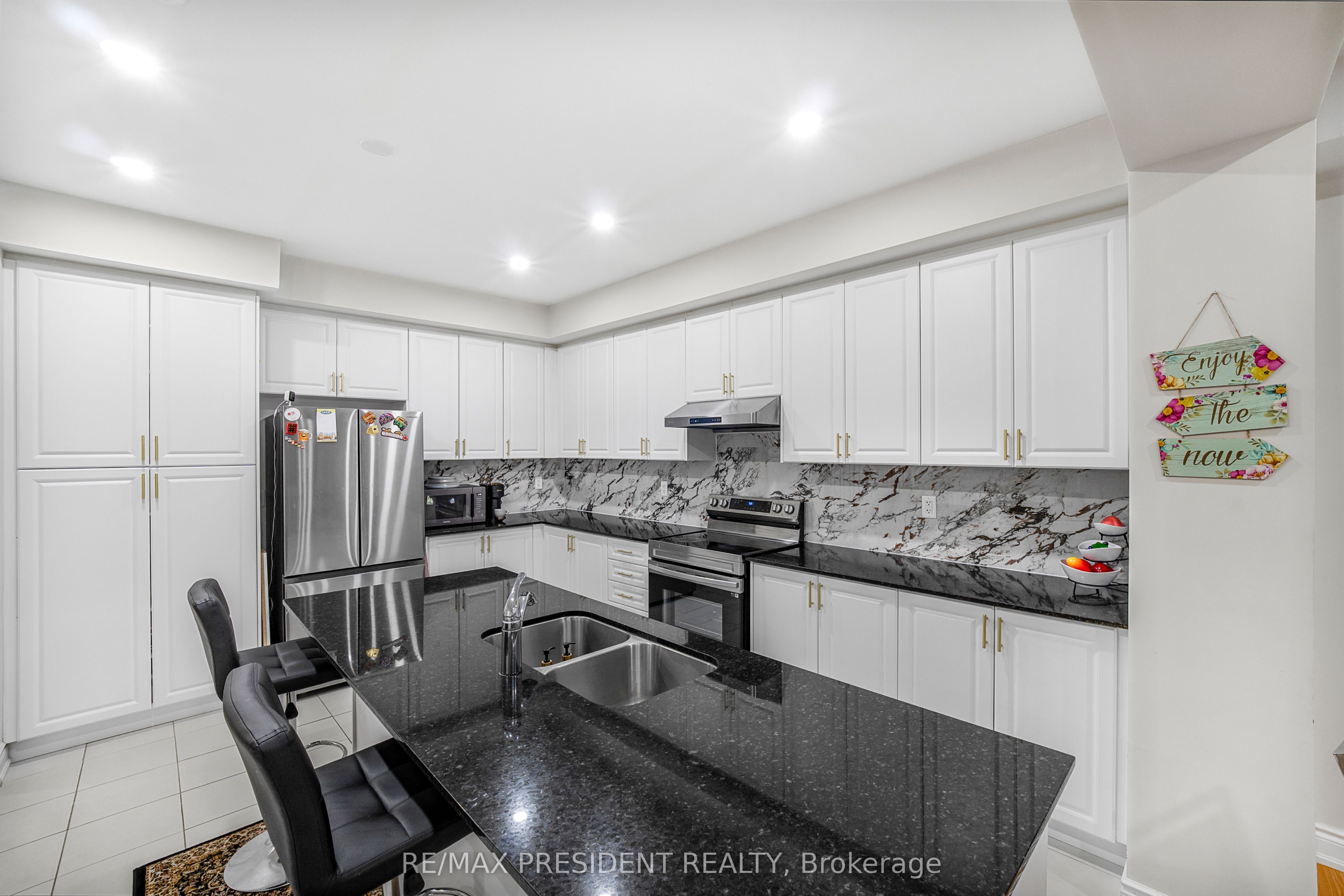 3377 Sixth Line Property Photo 20