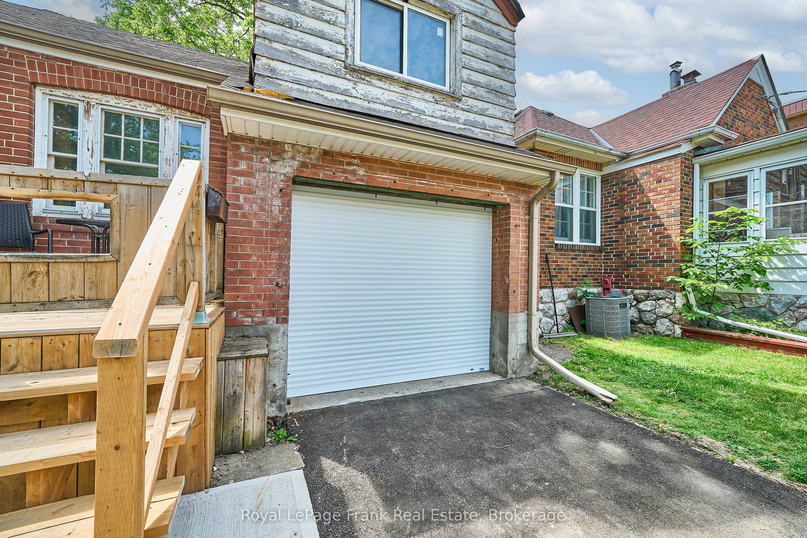 203 William Street Property Photo 4