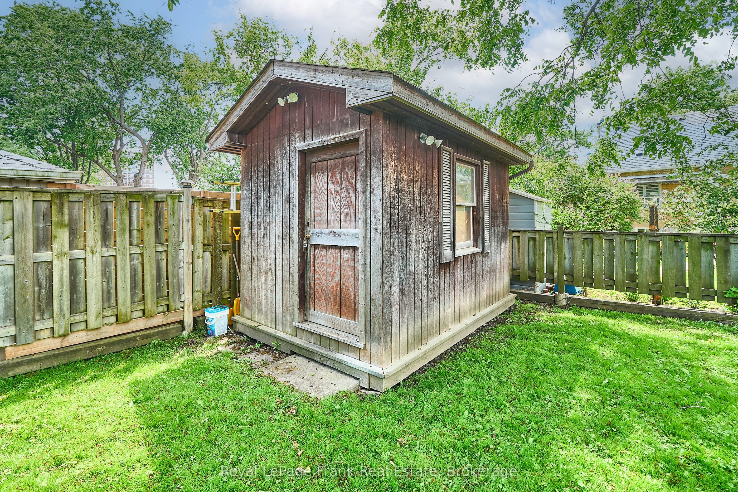 203 William Street Property Photo 9