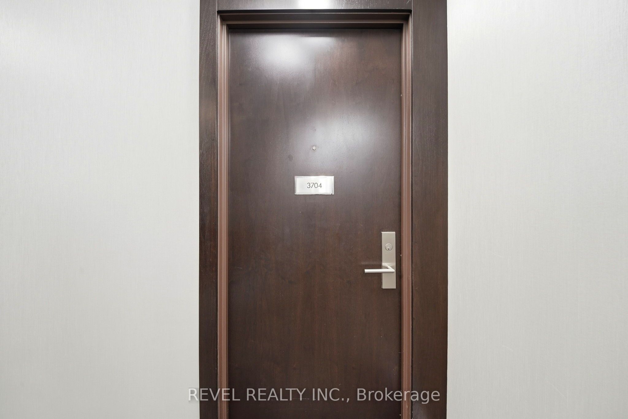 50 Absolute Avenue E 3704 Property Photo 4