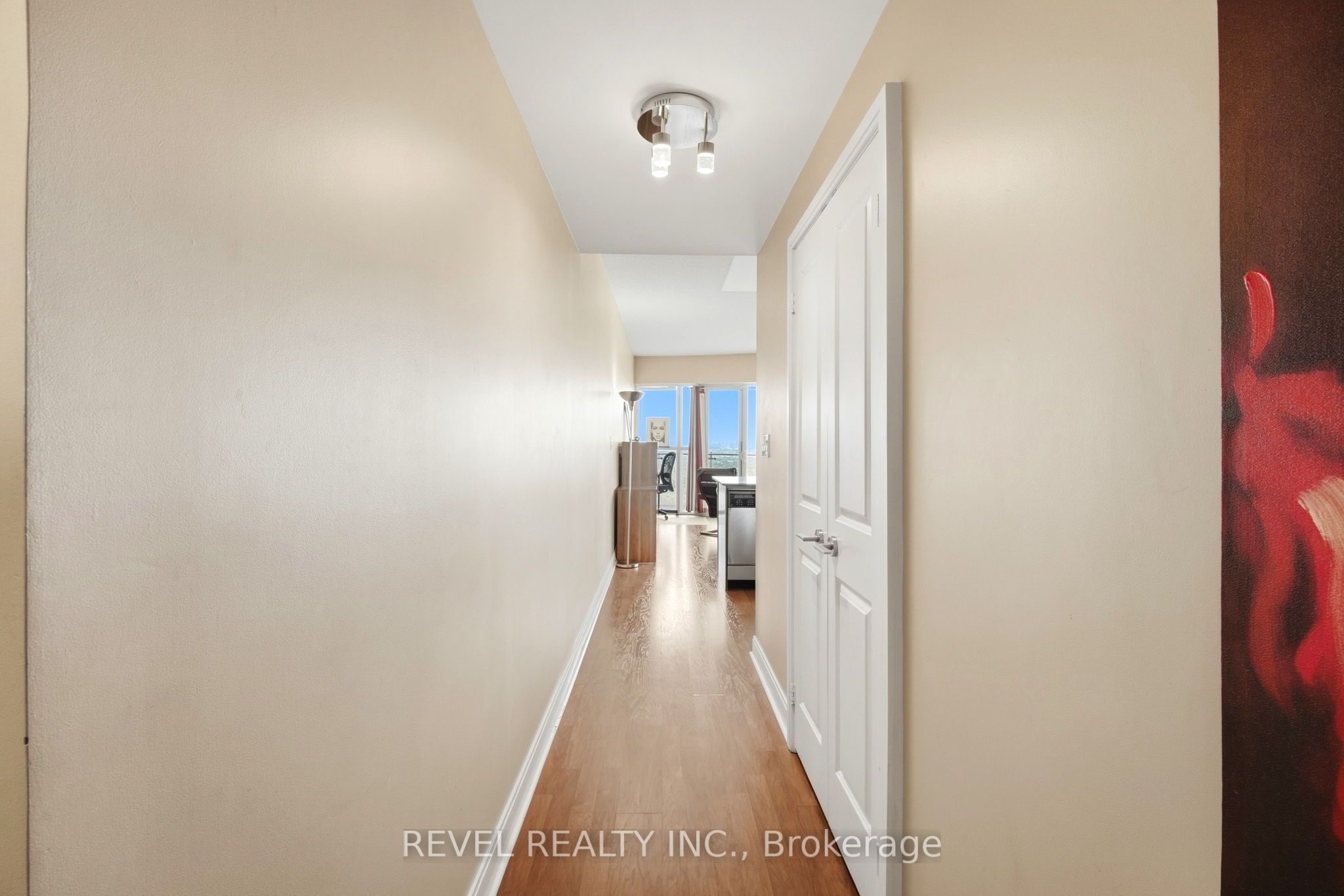 50 Absolute Avenue E 3704 Property Photo 6
