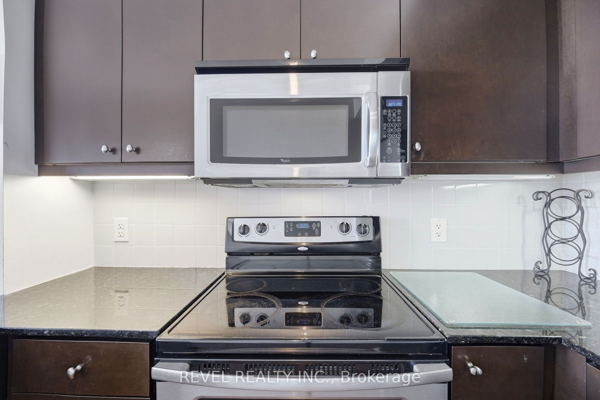 50 Absolute Avenue E 3704 Property Photo 12
