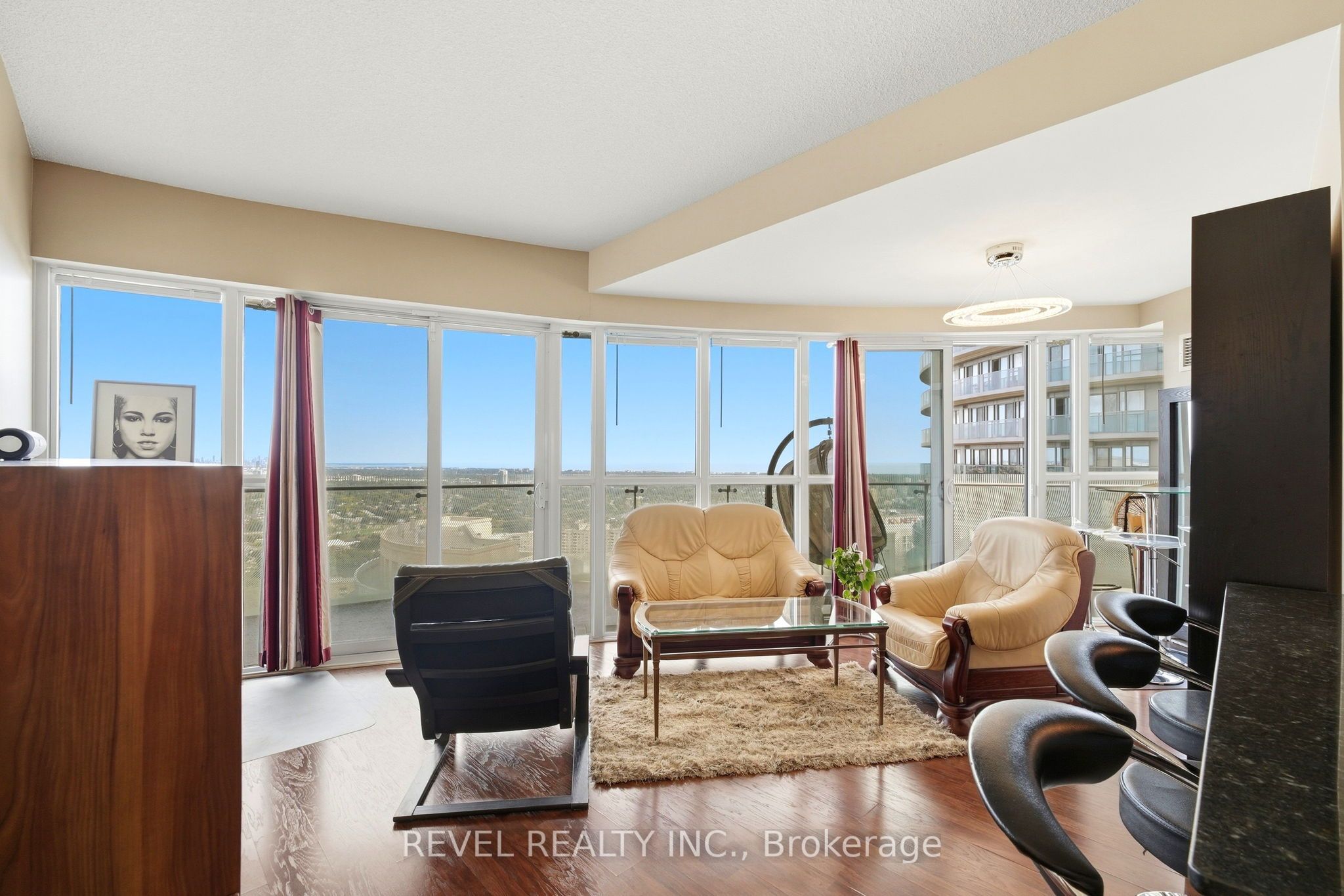50 Absolute Avenue E 3704 Property Photo 14
