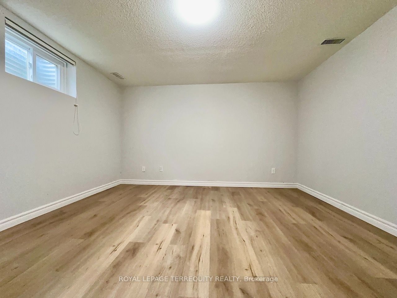 13 Milford Crescent Lower Level Property Photo 1