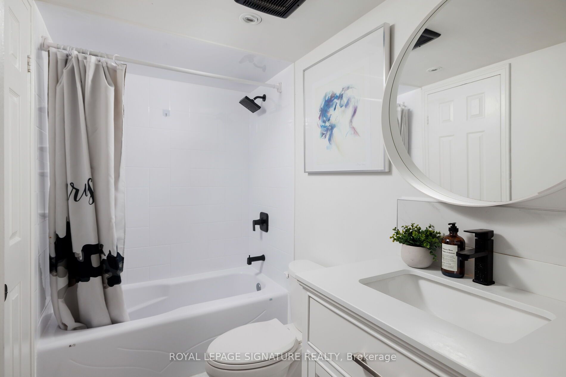 880 Dundas Street W 909 Property Photo 15