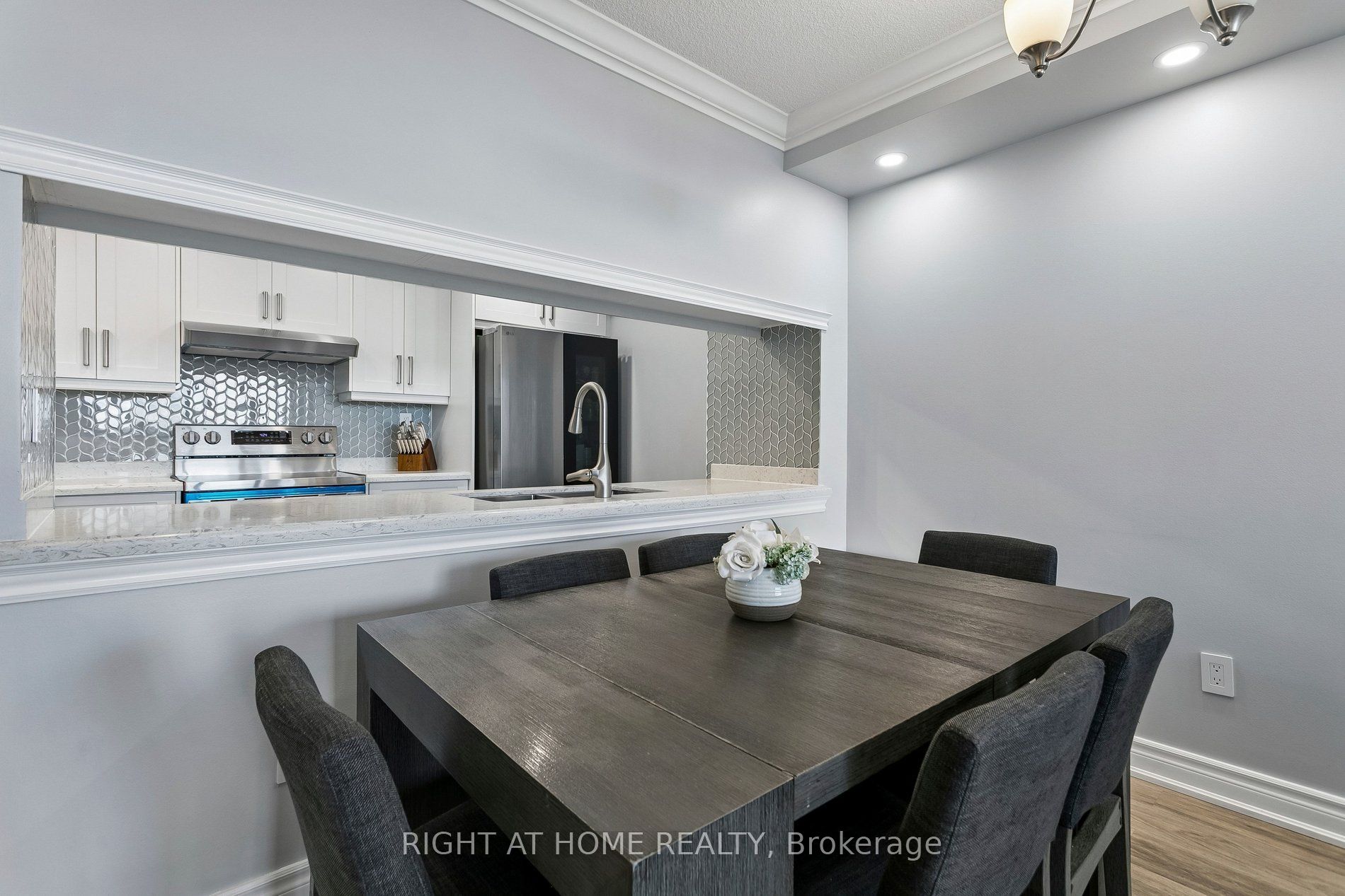 550 Webb Drive 612 Property Photo 18