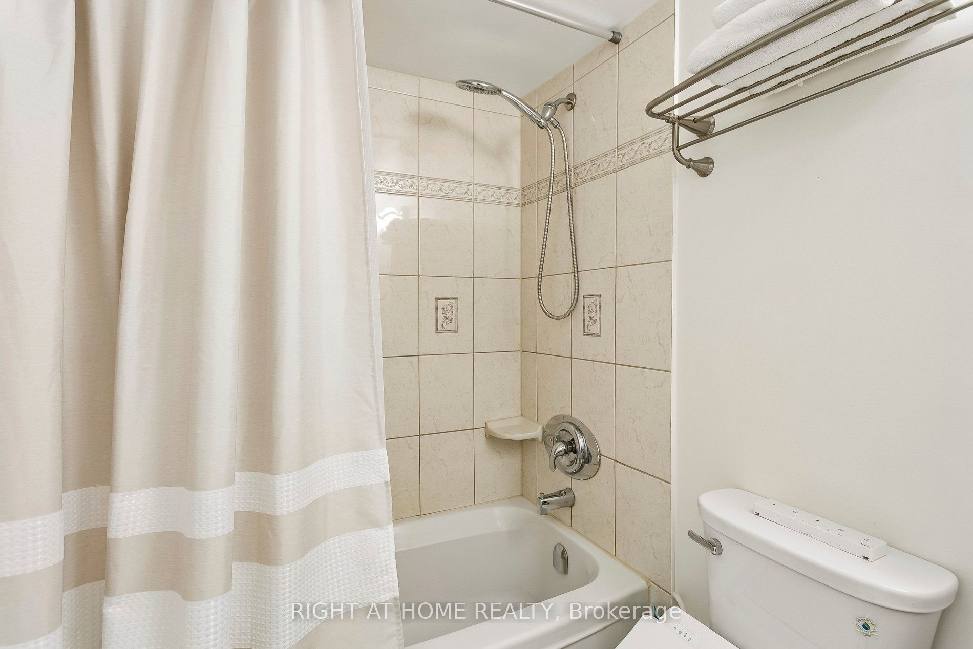 550 Webb Drive 612 Property Photo 42