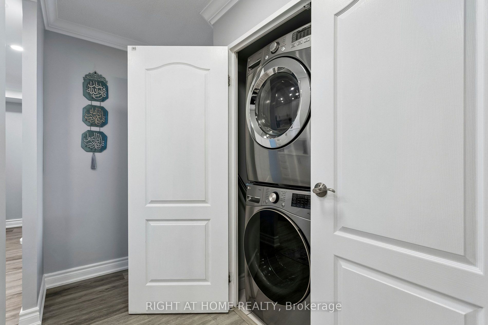 550 Webb Drive 612 Property Photo 43