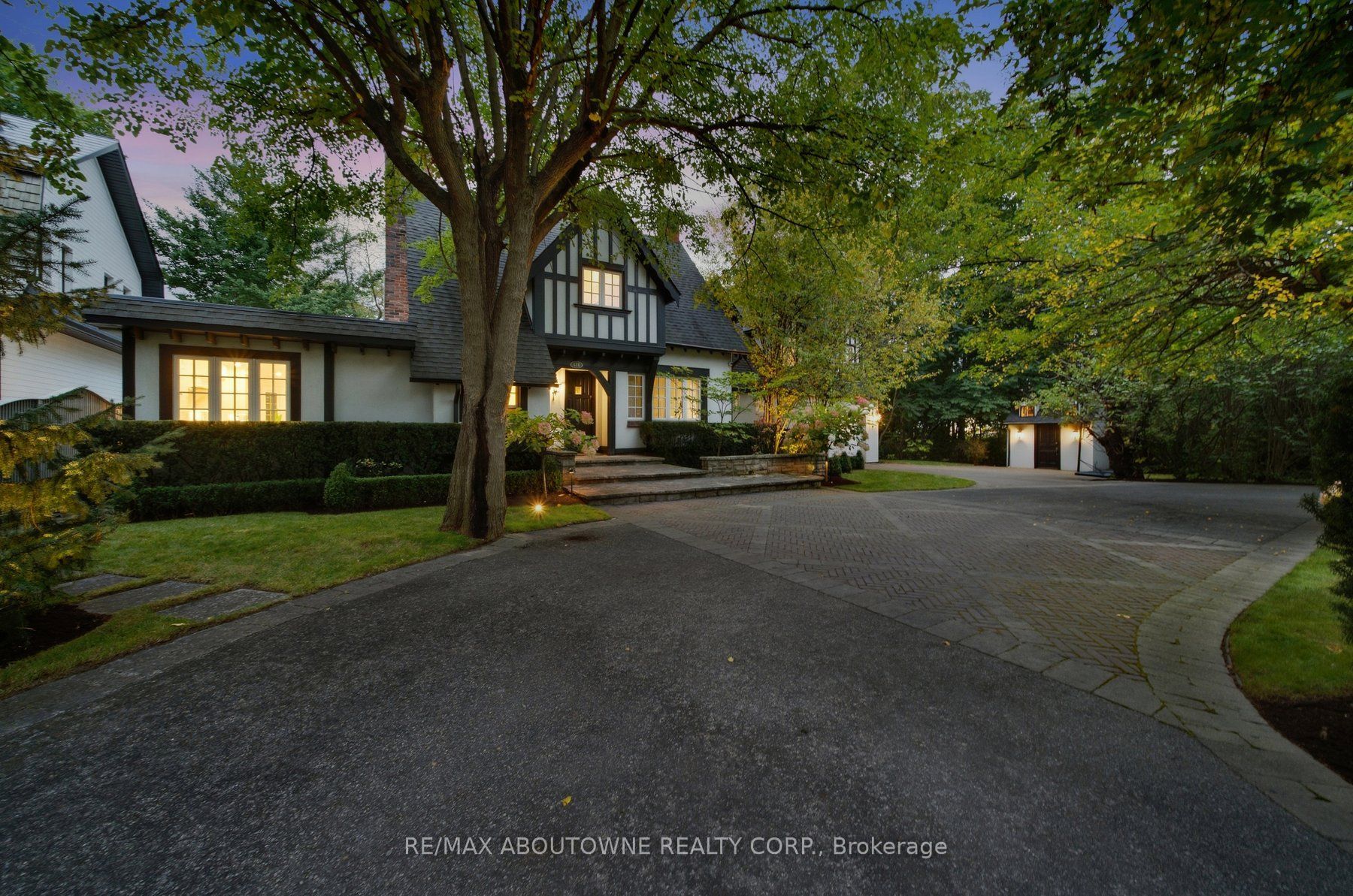 426 Trafalgar Road Property Photo 2