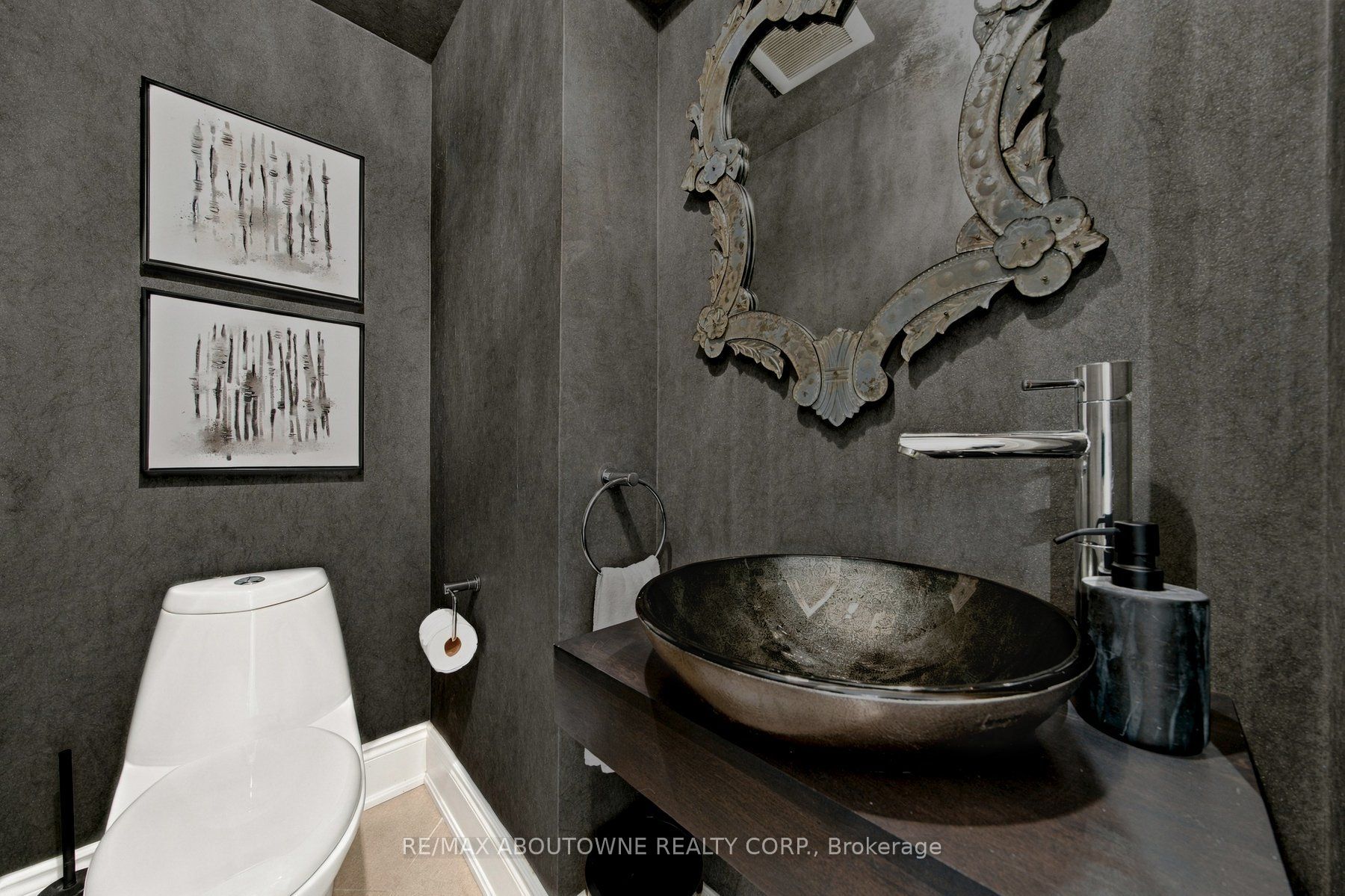 426 Trafalgar Road Property Photo 7