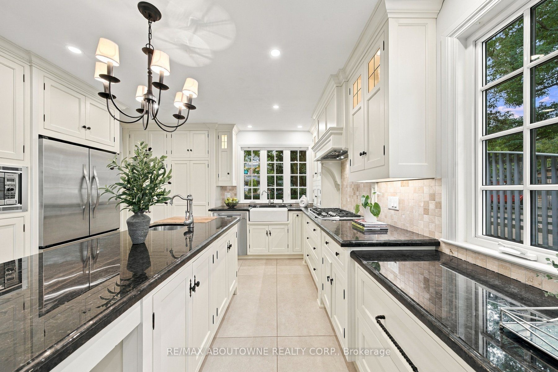426 Trafalgar Road Property Photo 11