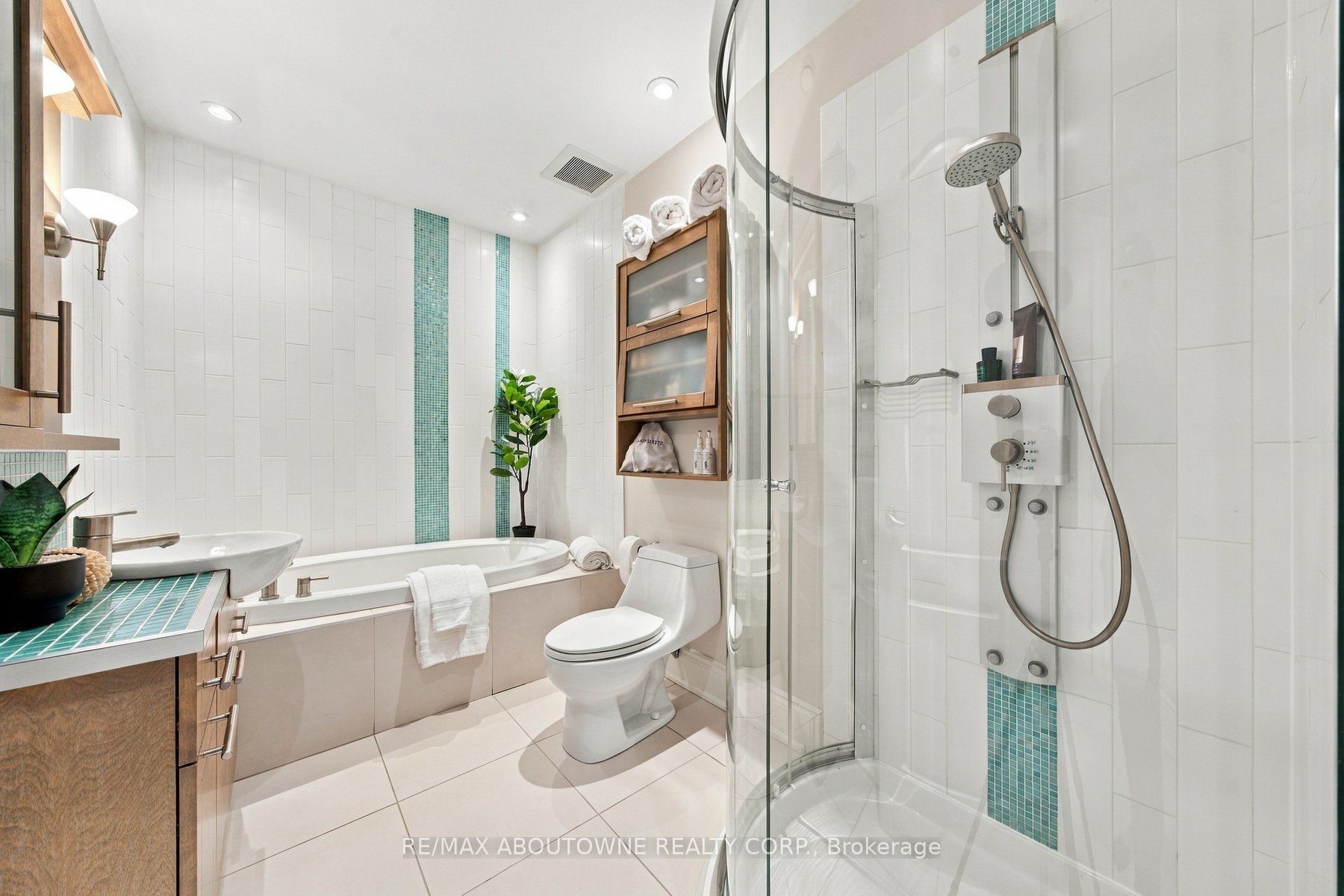426 Trafalgar Road Property Photo 26