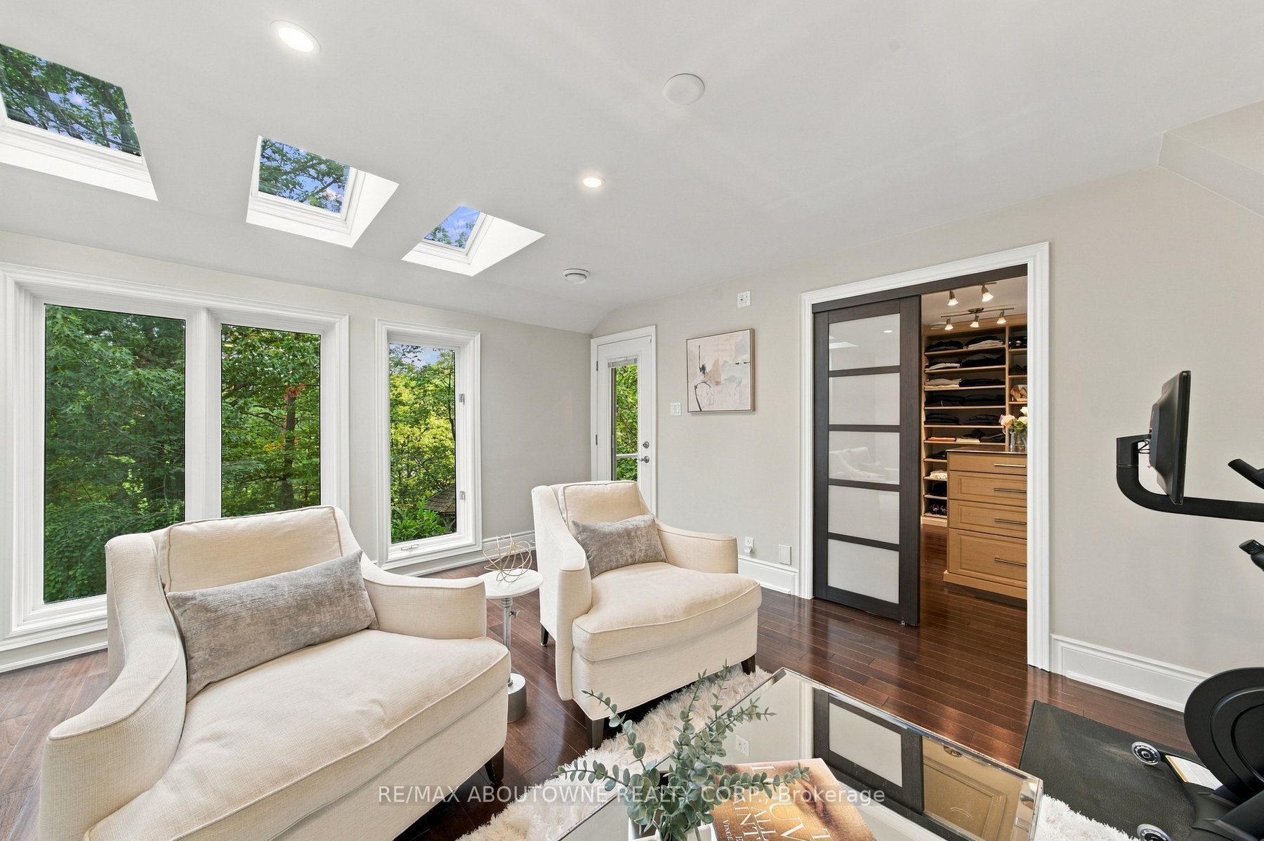 426 Trafalgar Road Property Photo 29