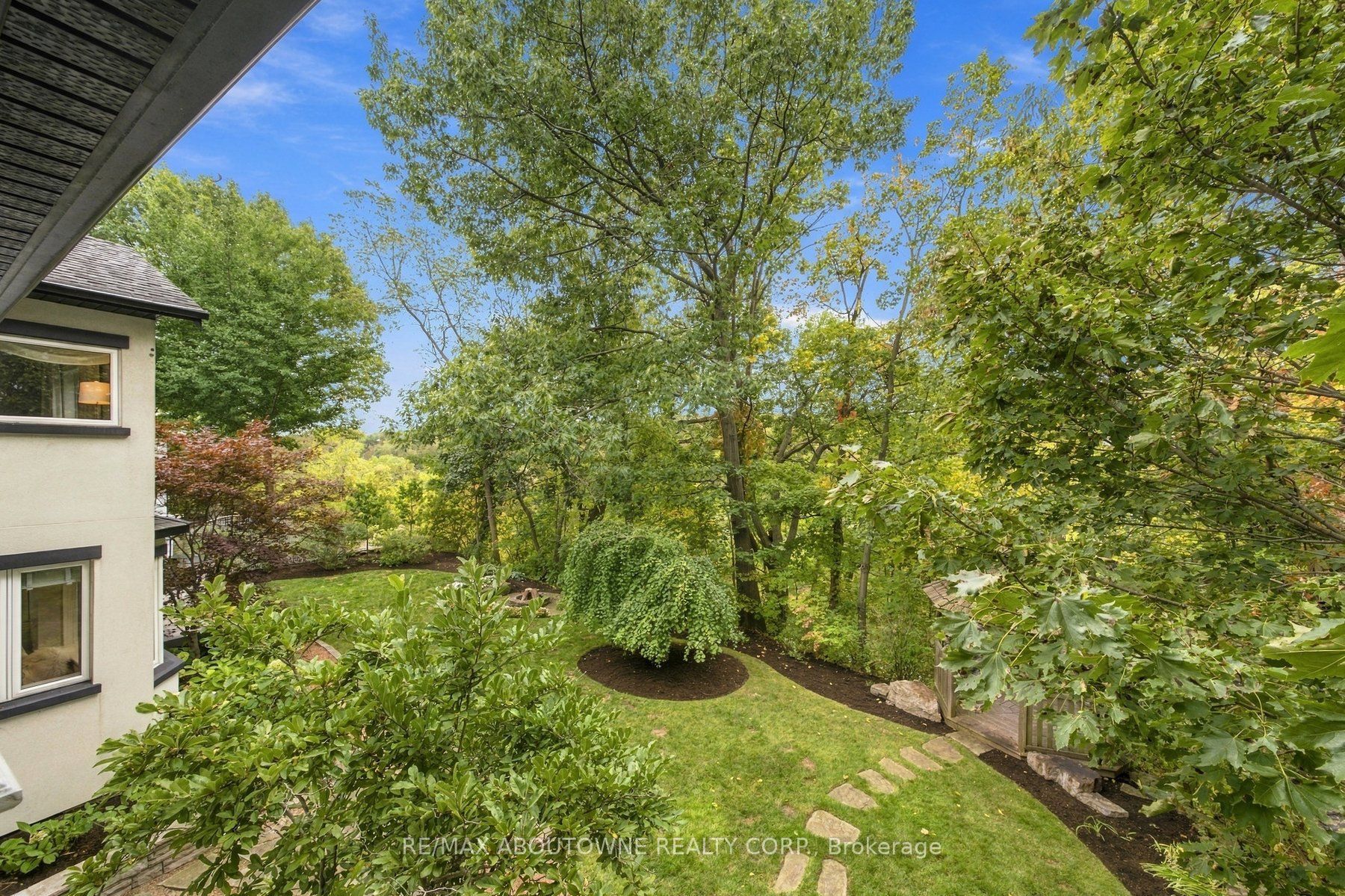 426 Trafalgar Road Property Photo 35