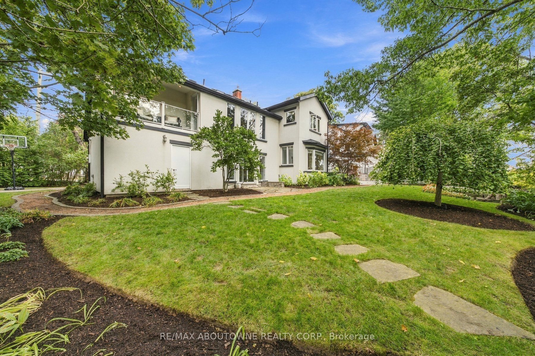 426 Trafalgar Road Property Photo 44