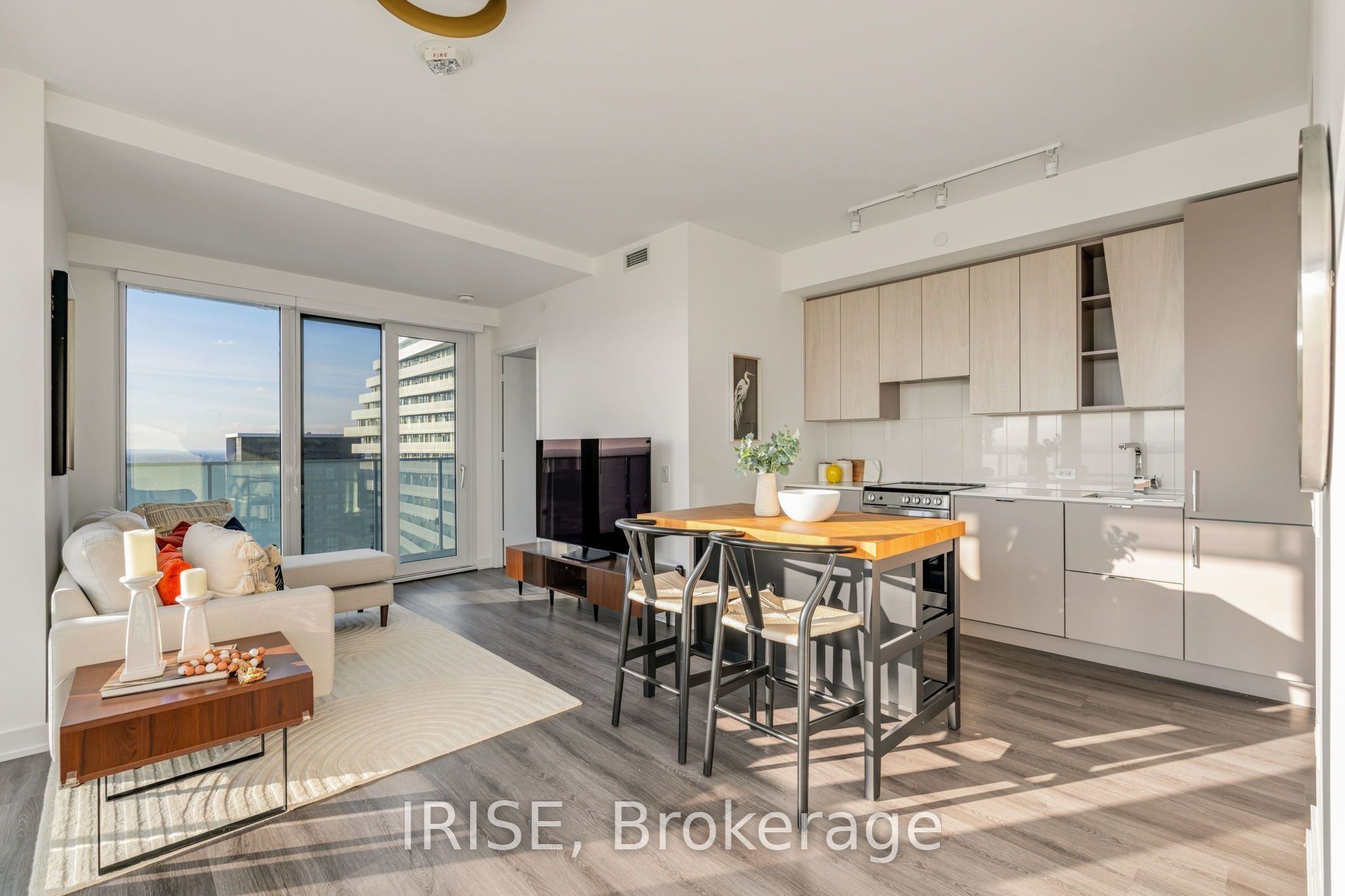 3883 Quartz Road 5010 Property Photo 1