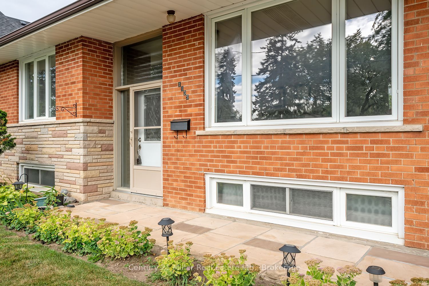 1135 Bridge Road Property Photo 7
