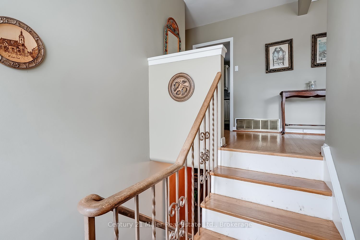 1135 Bridge Road Property Photo 8