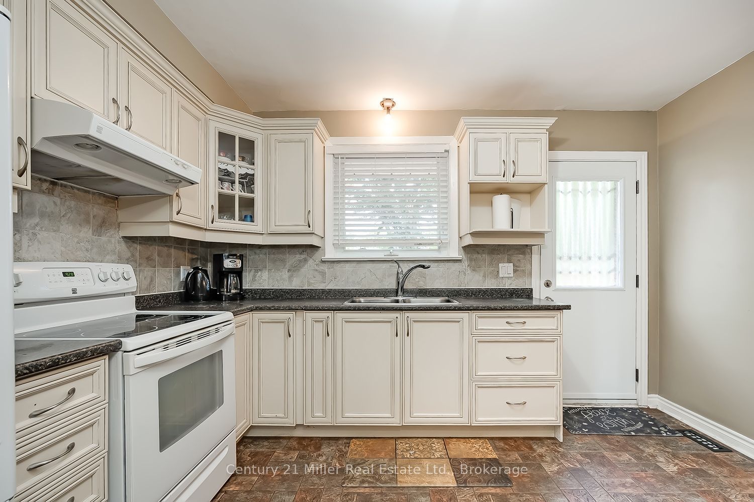 1135 Bridge Road Property Photo 18