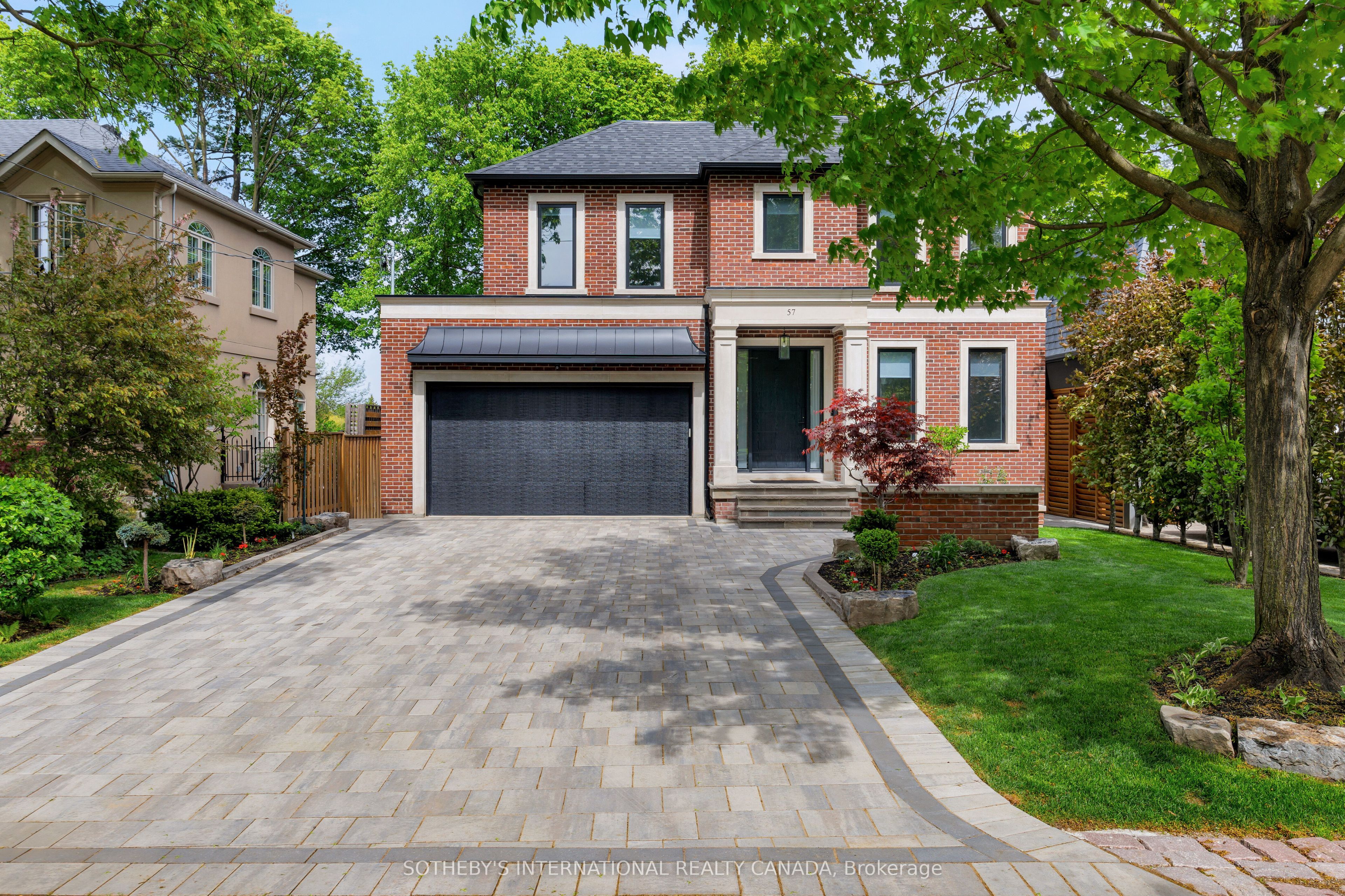 57 Burnhamthorpe Park Boulevard Property Photo 2