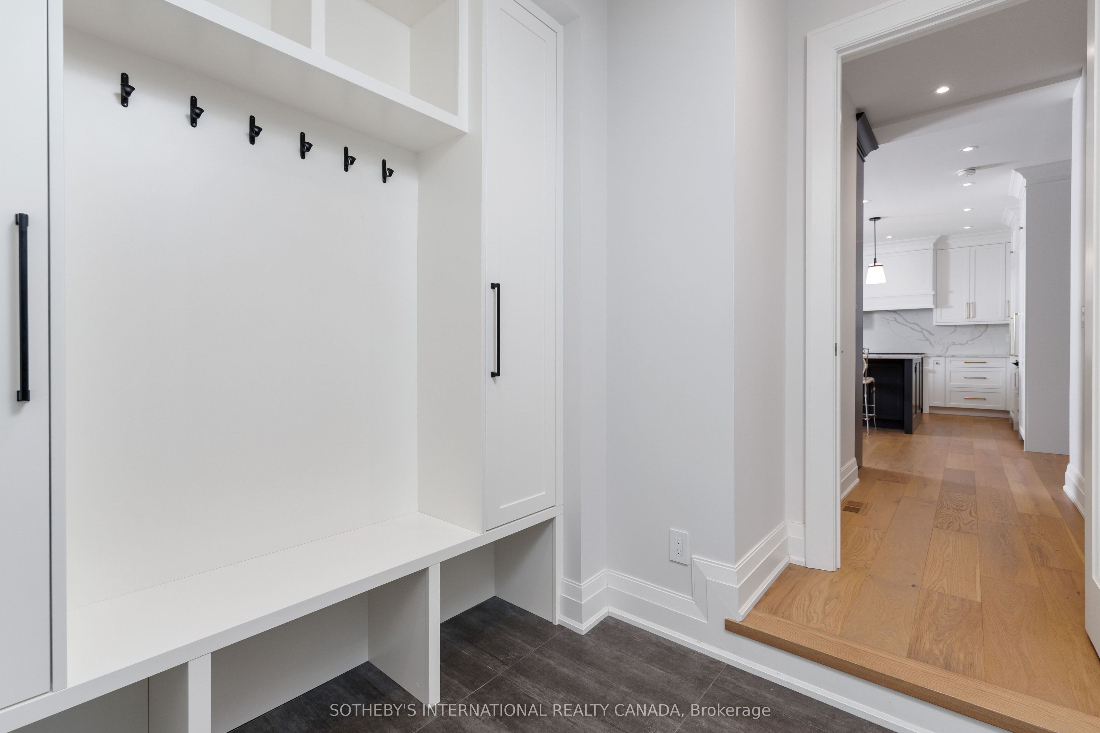 57 Burnhamthorpe Park Boulevard Property Photo 21