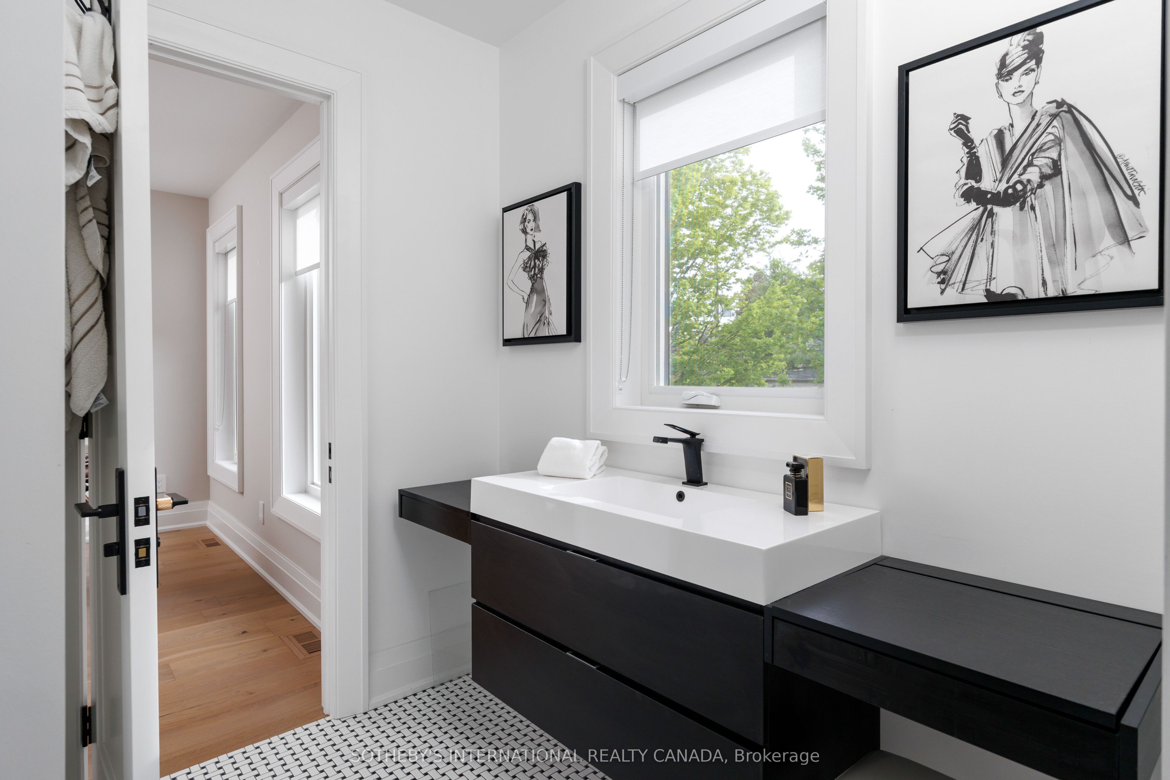 57 Burnhamthorpe Park Boulevard Property Photo 39
