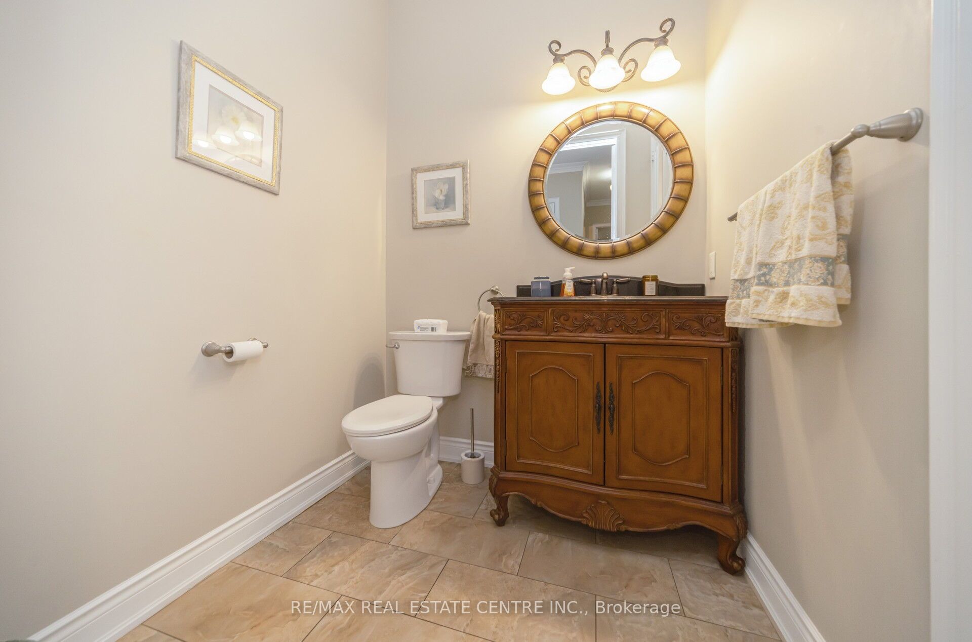 10 Eiffel Boulevard Property Photo 20