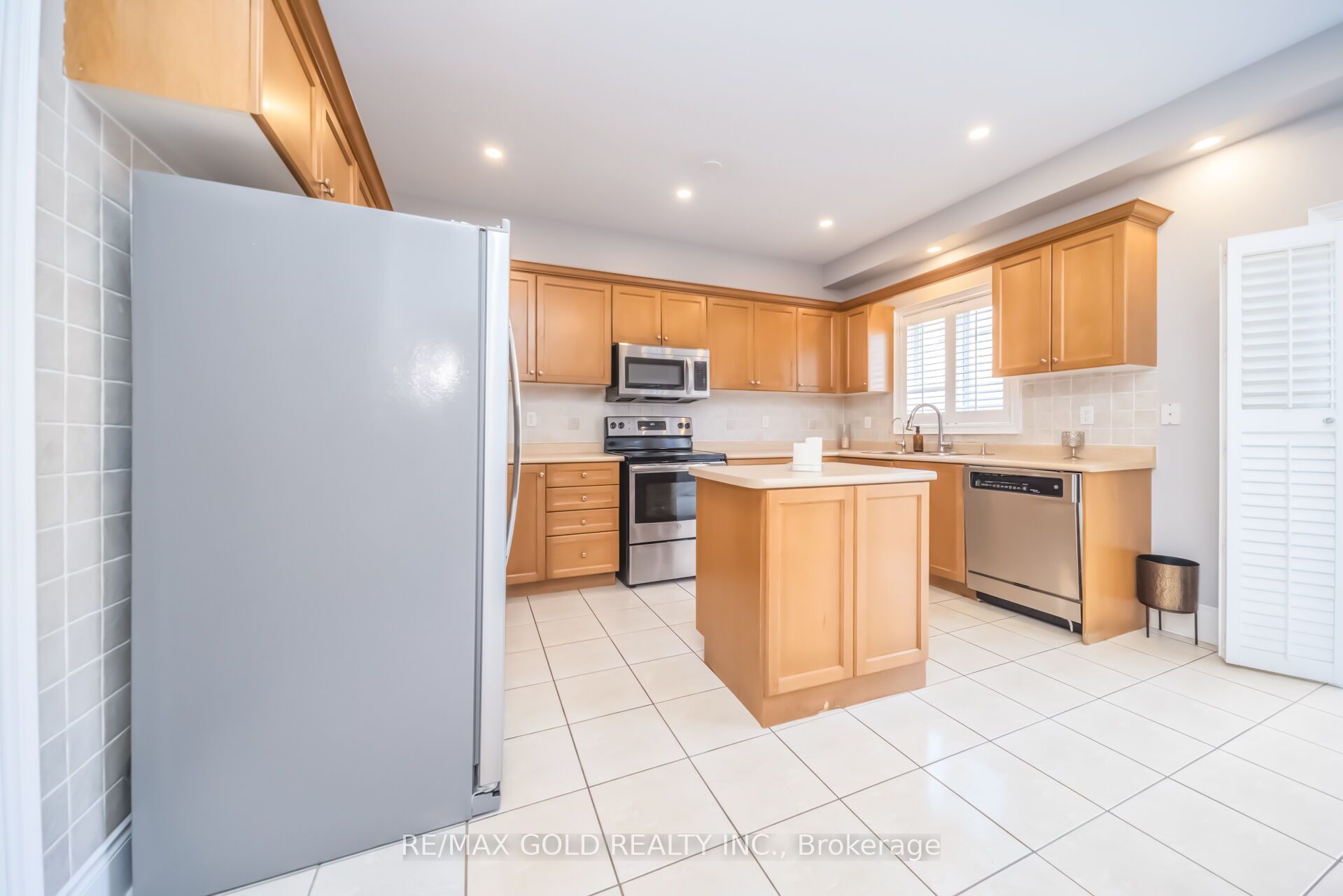 15 Newark Way Property Photo 8