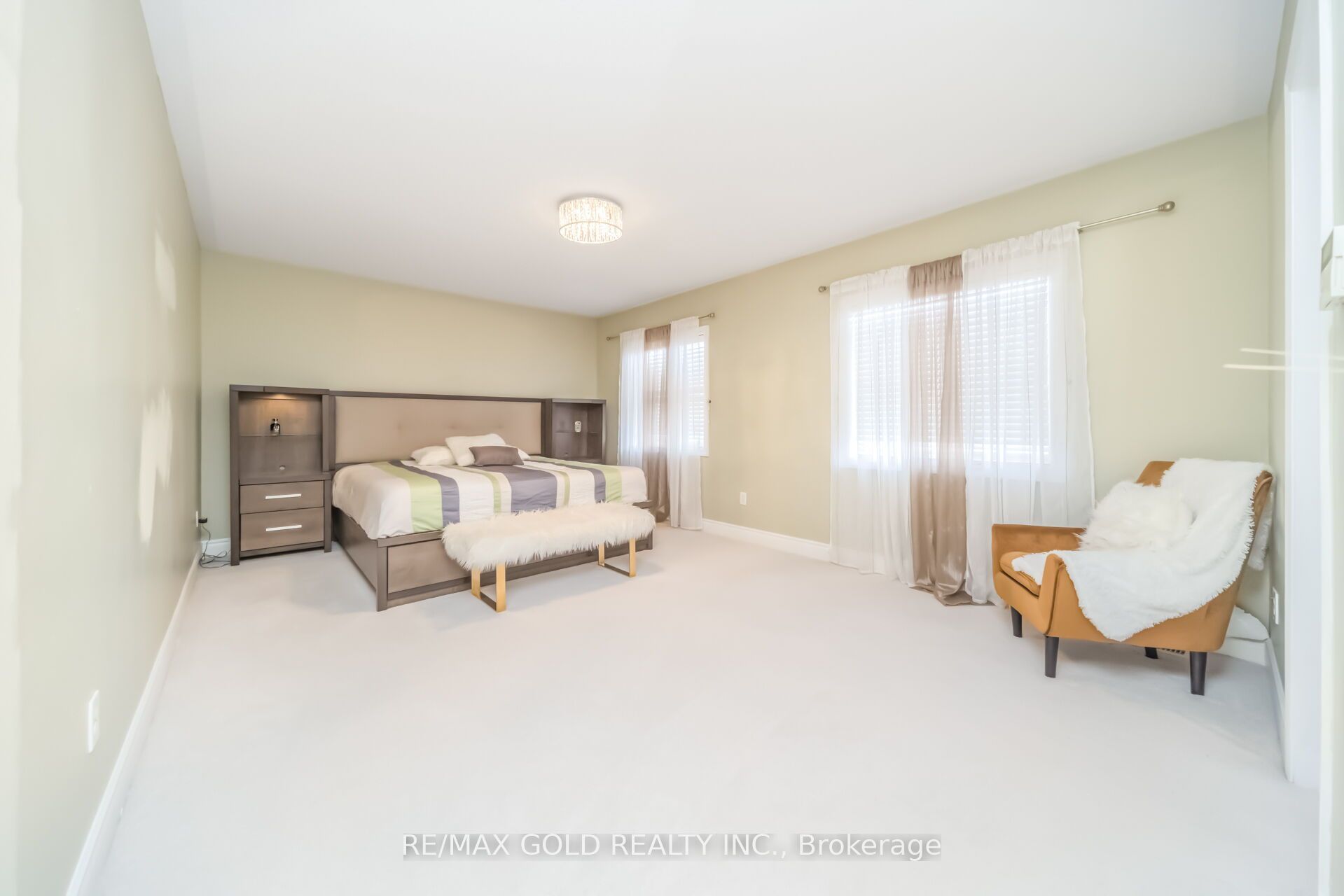 15 Newark Way Property Photo 16