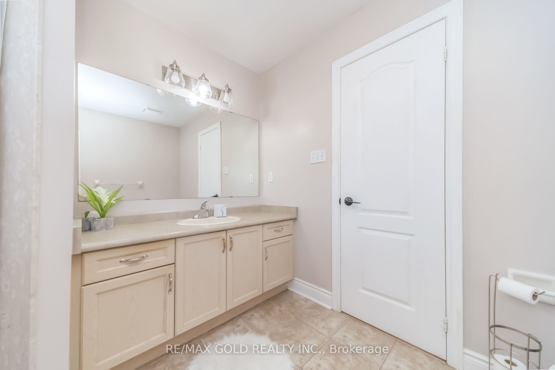15 Newark Way Property Photo 19