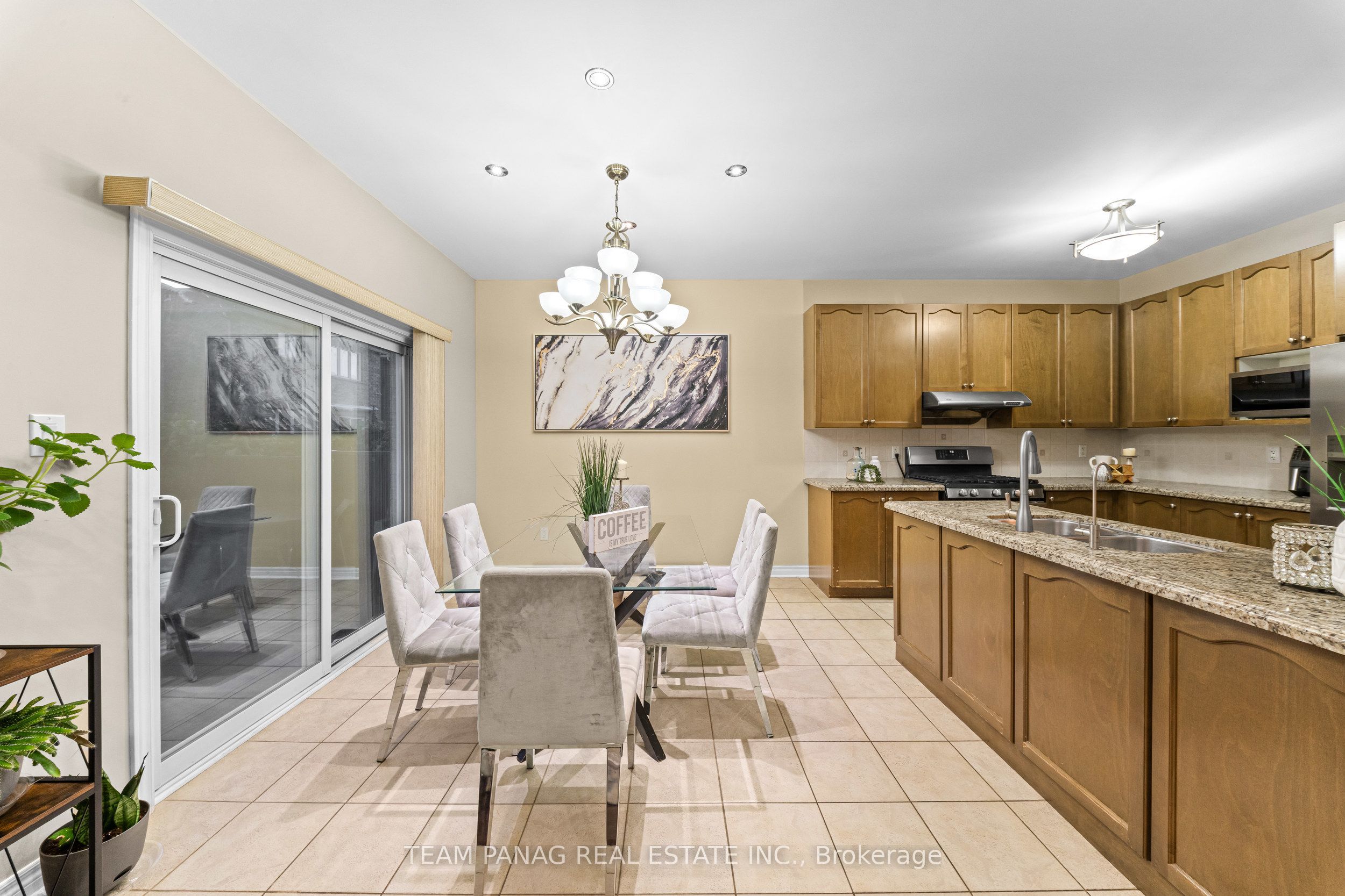 18 Snowdrift Trail Property Photo 14
